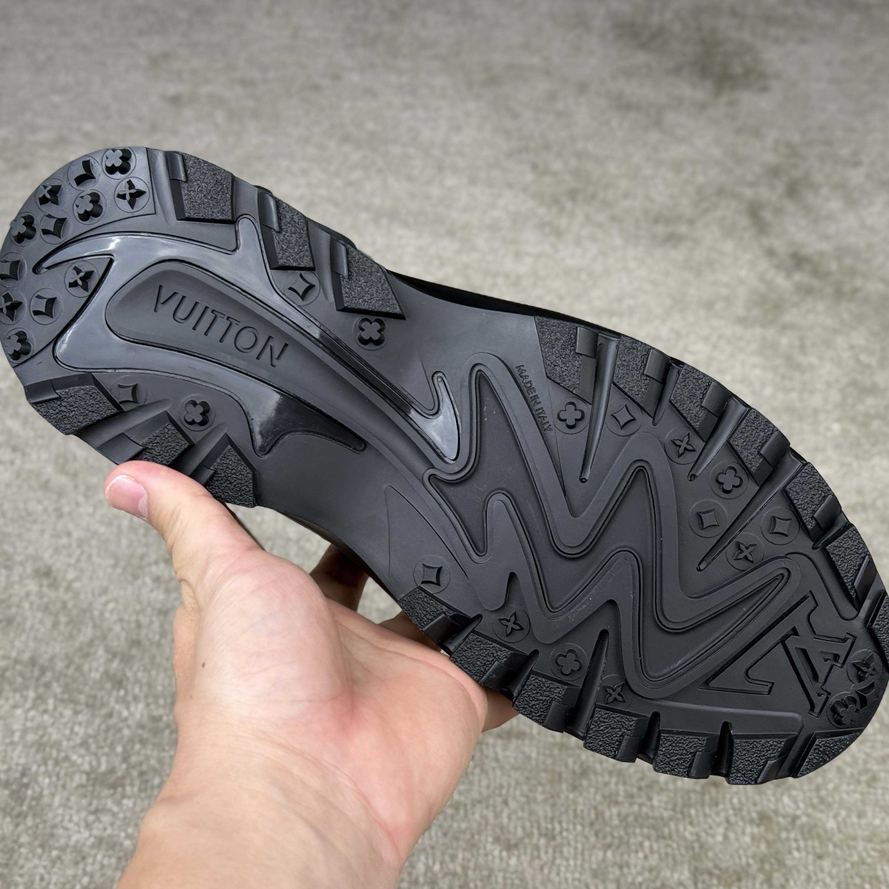 Louis Vuitton LV Runner Tatic Sneaker     1ADH08 - DopestKickz