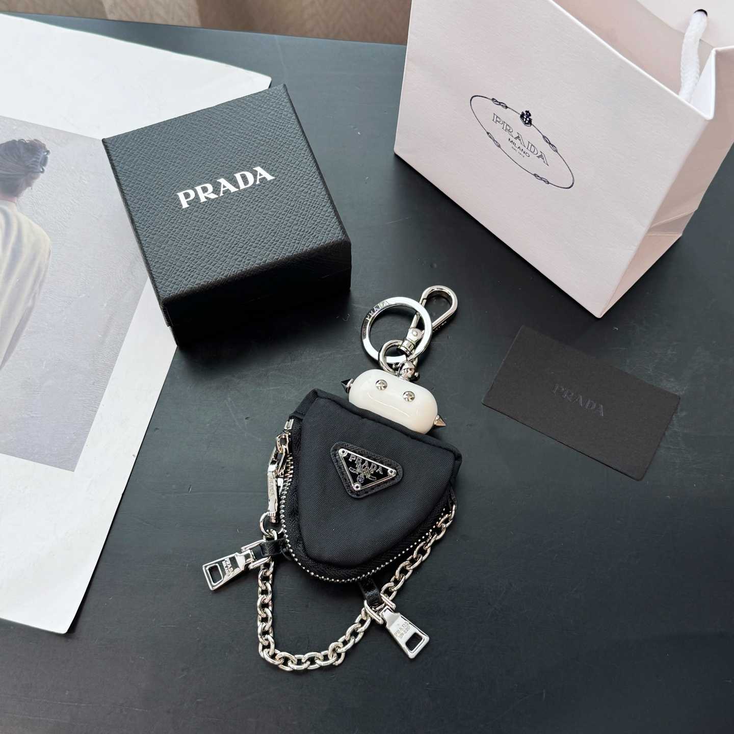 Prada Robot Trick Keychain - DopestKickz