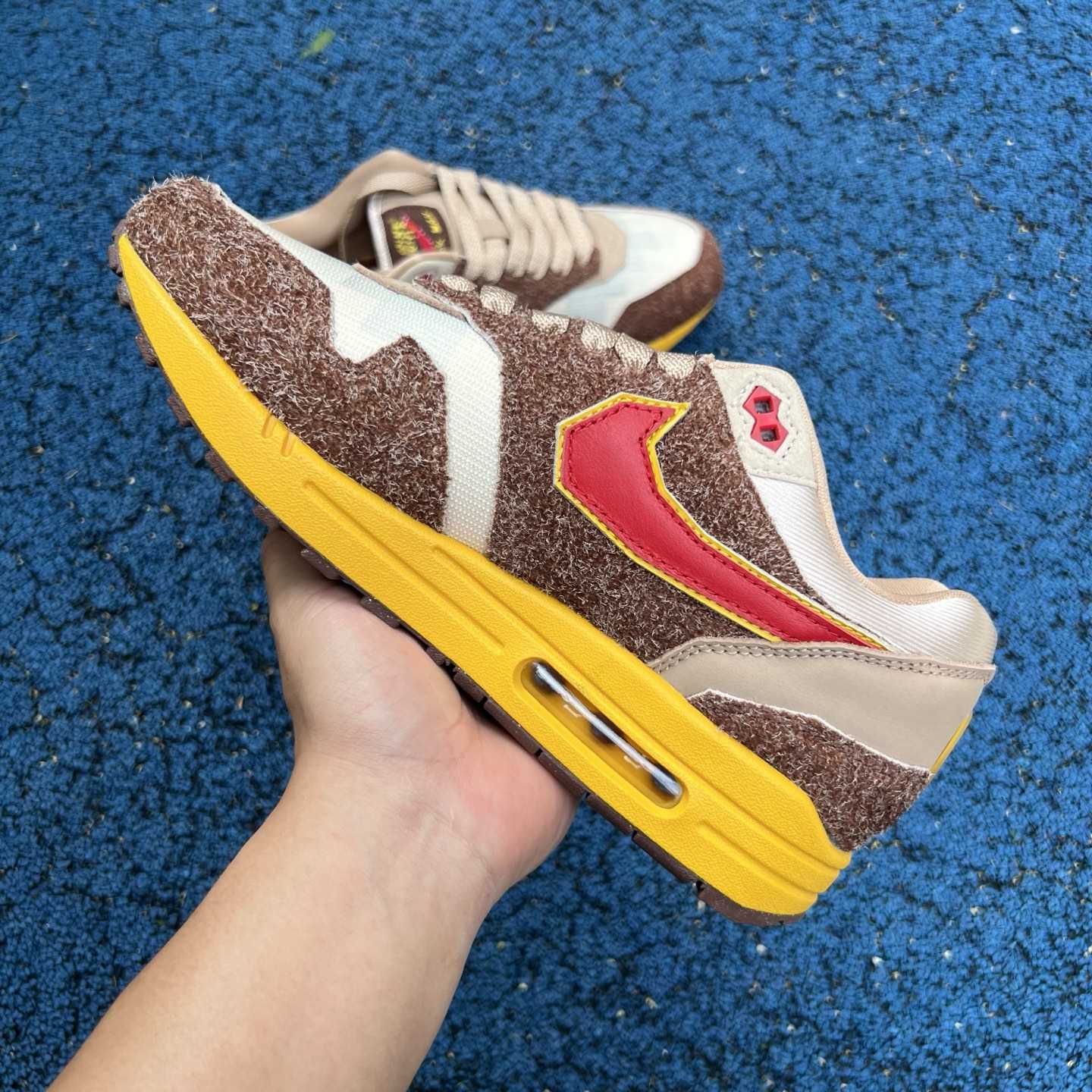 Nike Air Max 1 .SWOOSH Big Head Origins HV5776-200  - DopestKickz