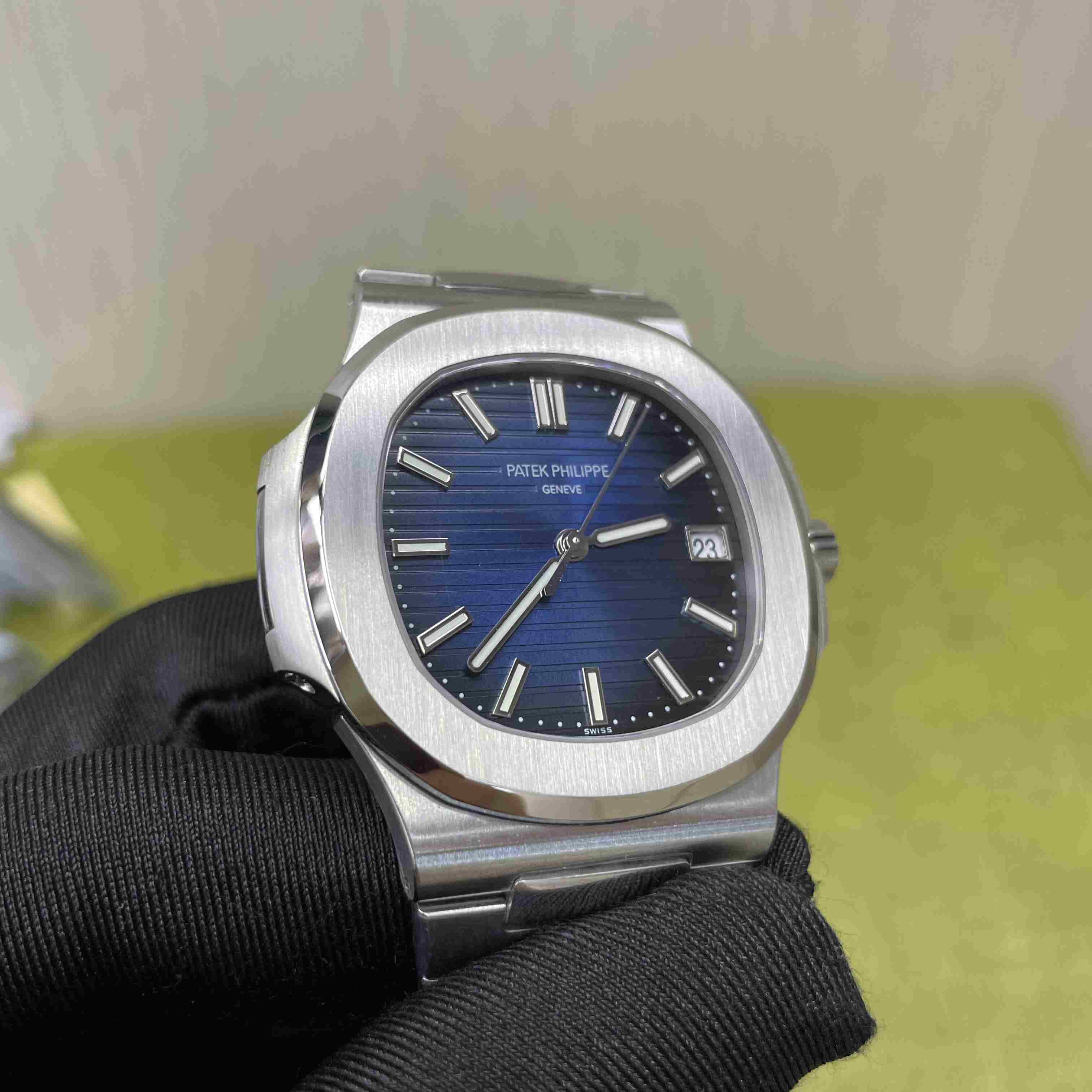 Patek Philippe Patek Nautilus 