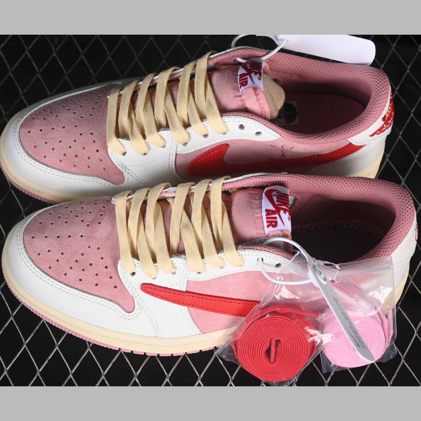 Travis Scott x Jordan Air Jordan 1 Low OG   DM7866-100 - DopestKickz