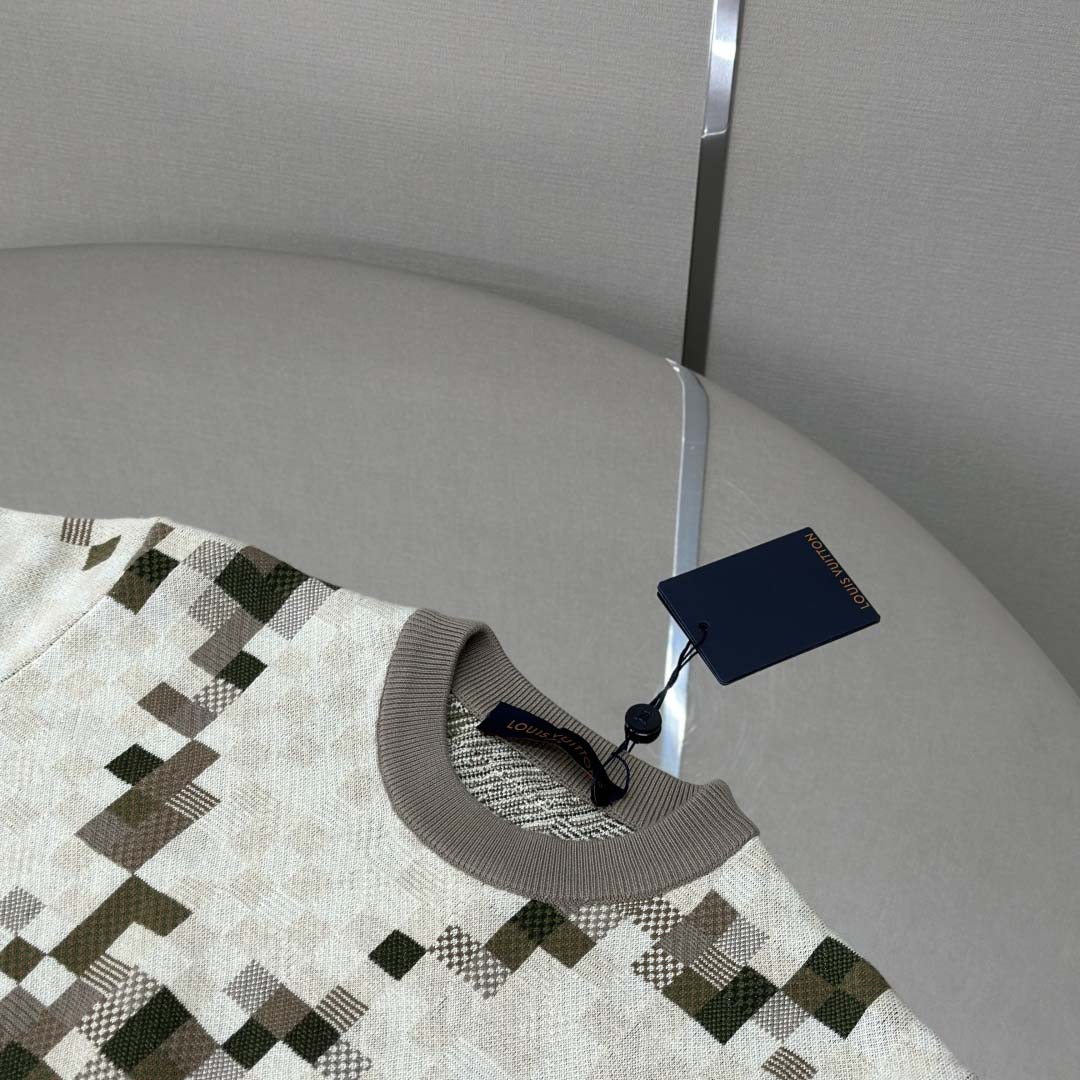 Louis Vuitton Graphic Crewneck   - DopestKickz