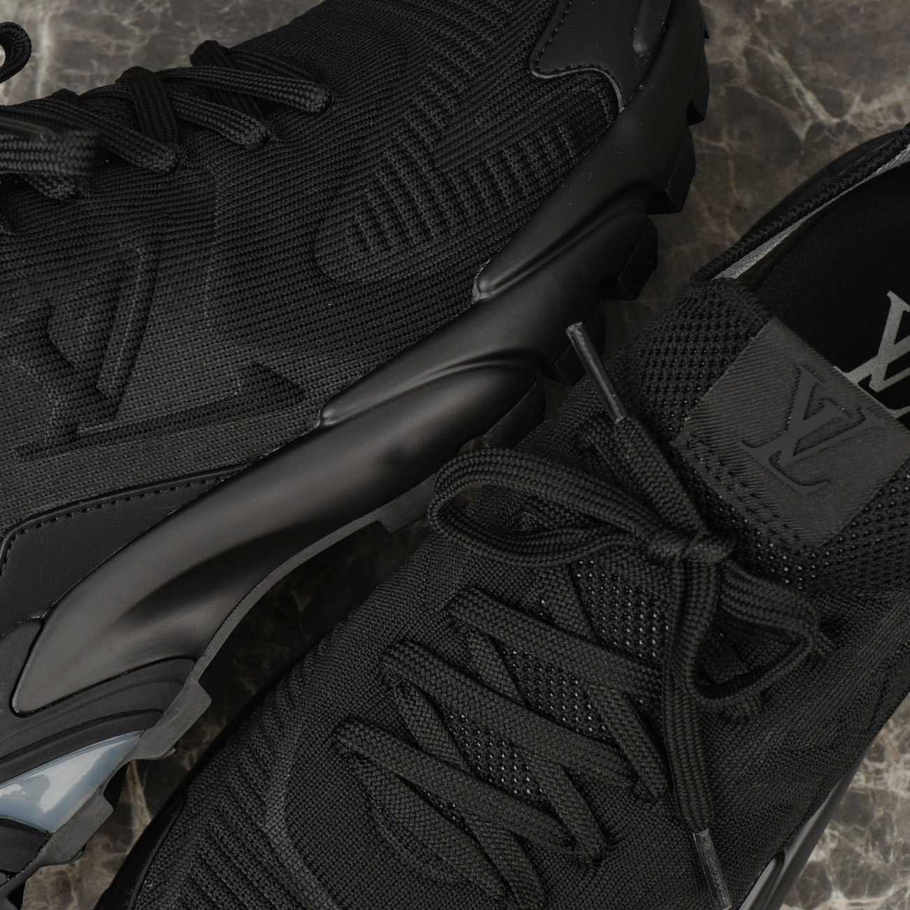 Louis Vuitton LV Runner Tatic Sneaker   1AILJ2 - DopestKickz