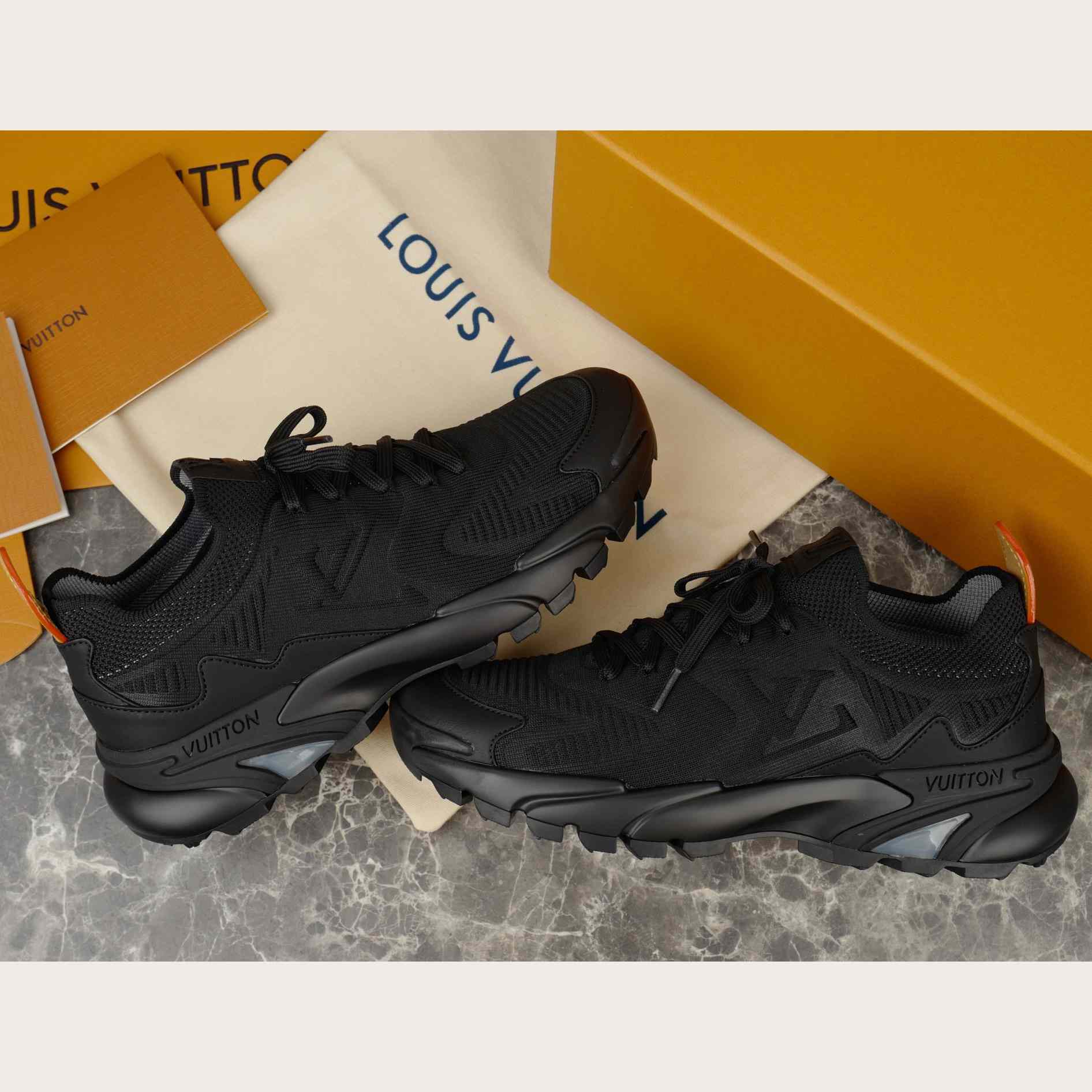 Louis Vuitton LV Runner Tatic Sneaker   1AILJ2 - DopestKickz