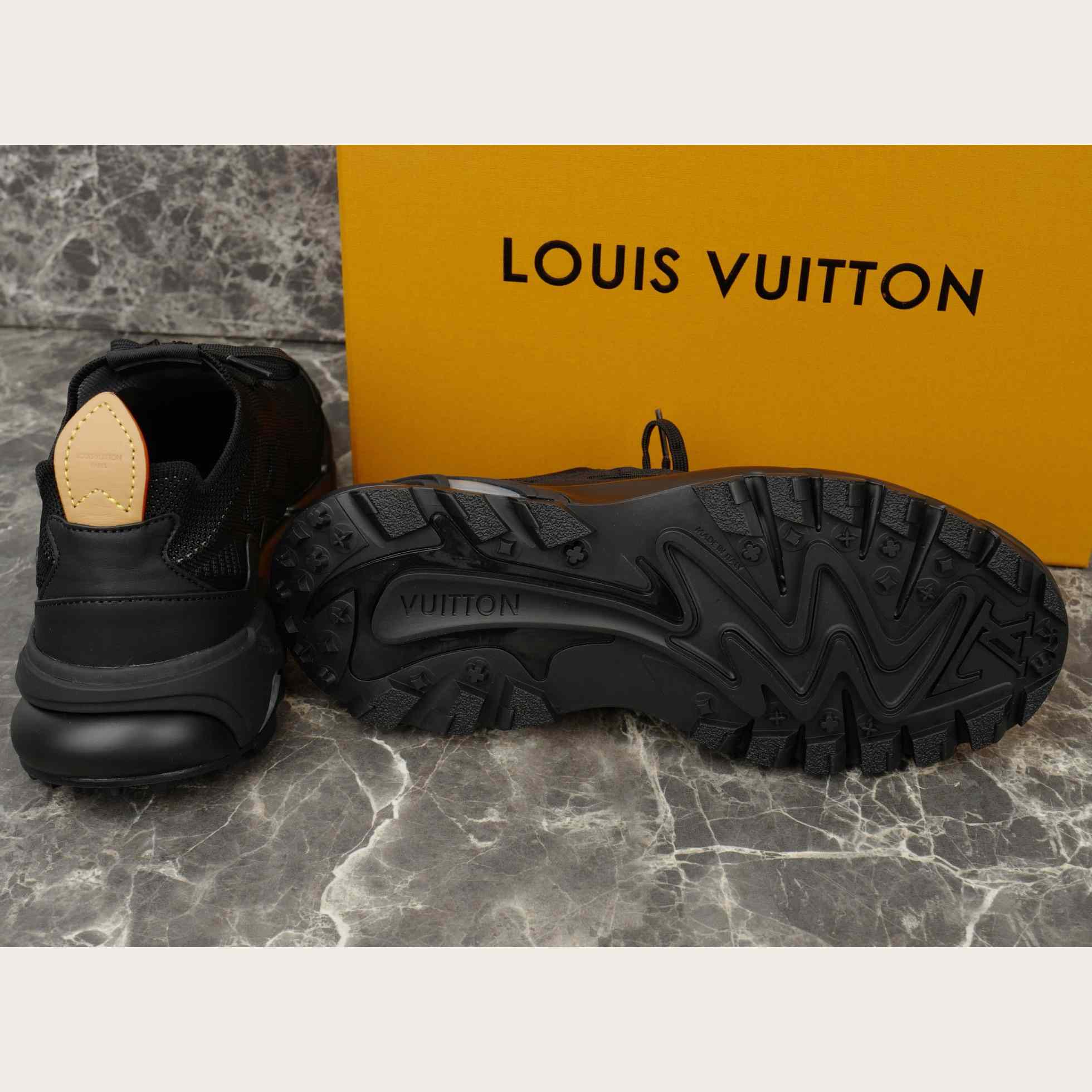 Louis Vuitton LV Runner Tatic Sneaker   1AILJ2 - DopestKickz