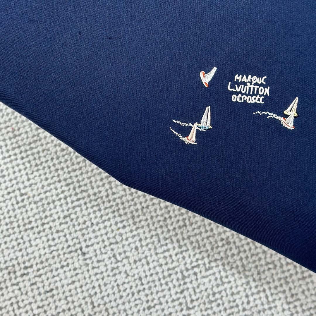 Louis Vuitton Embroidered Signature Hoodie   1AHW68 - DopestKickz