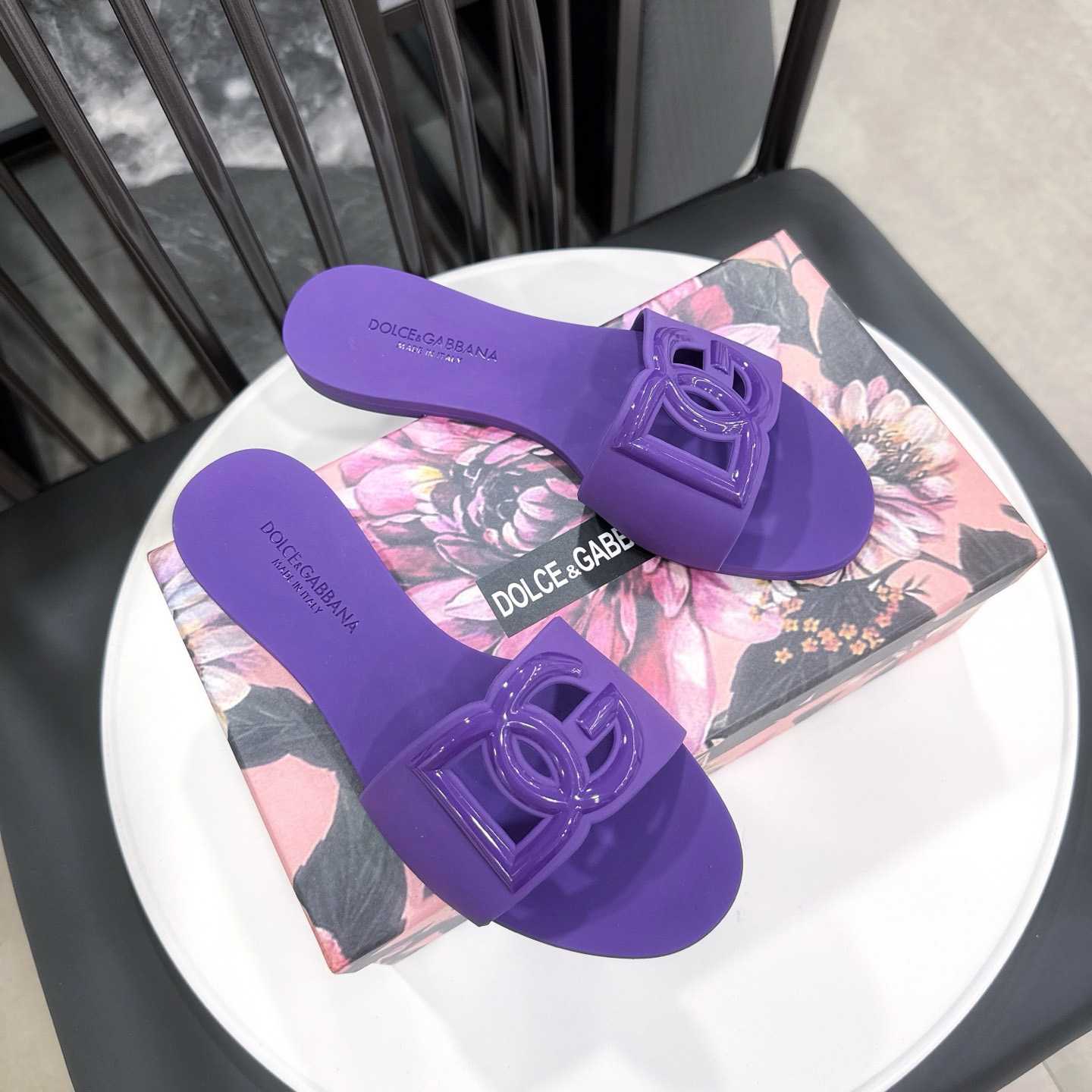 Dolce & Gabbana DG-logo Sandals - DopestKickz