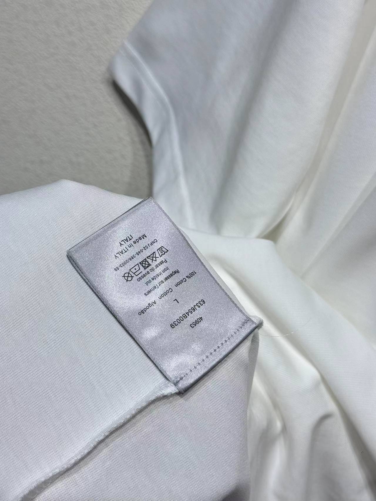 Christian Dior T-Shirt, Relaxed Fit  - DopestKickz