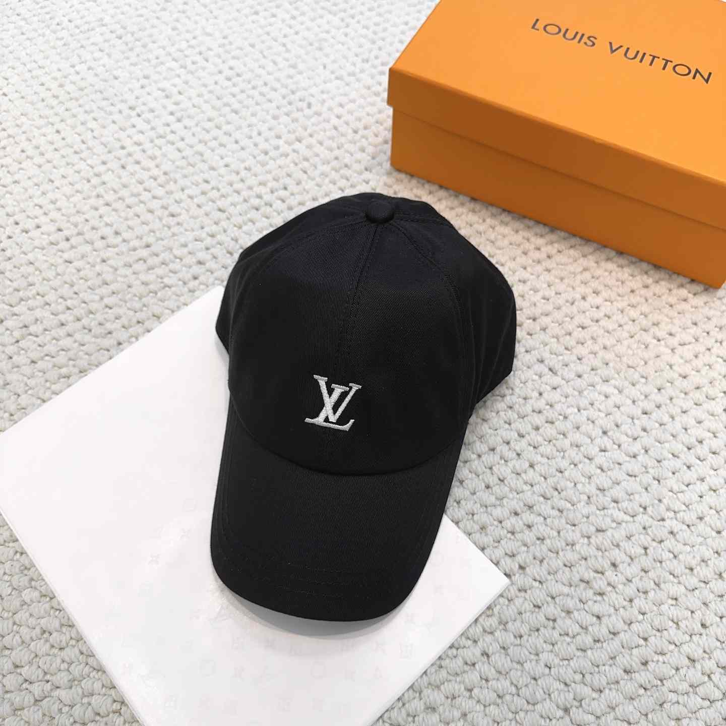 Louis Vuitton Cap - DopestKickz