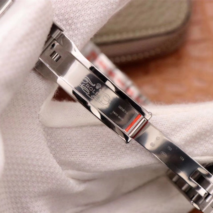 Rolex Daytona 116509/37    40mm - DopestKickz