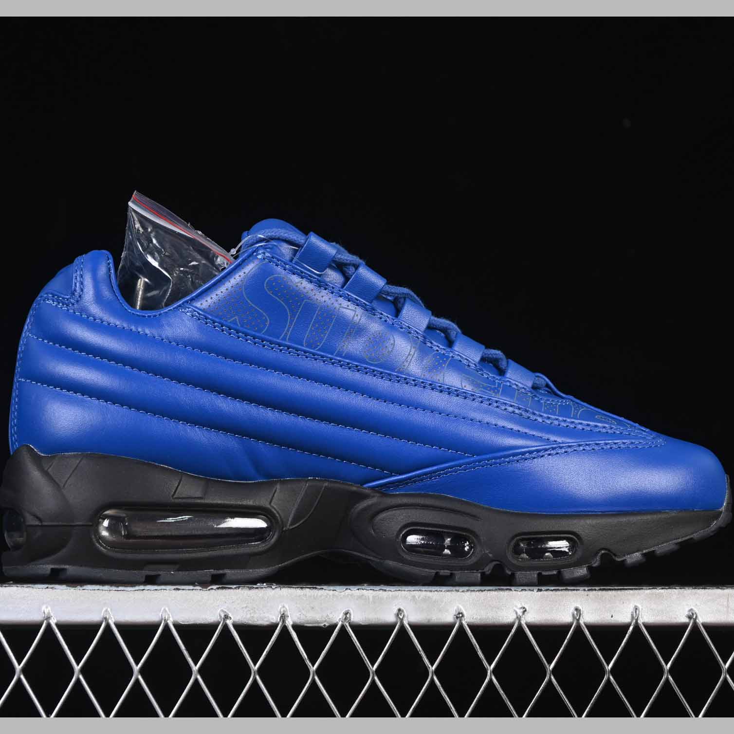 Supreme x Nike Air Max 95 Lux    CI0999-400 - DopestKickz