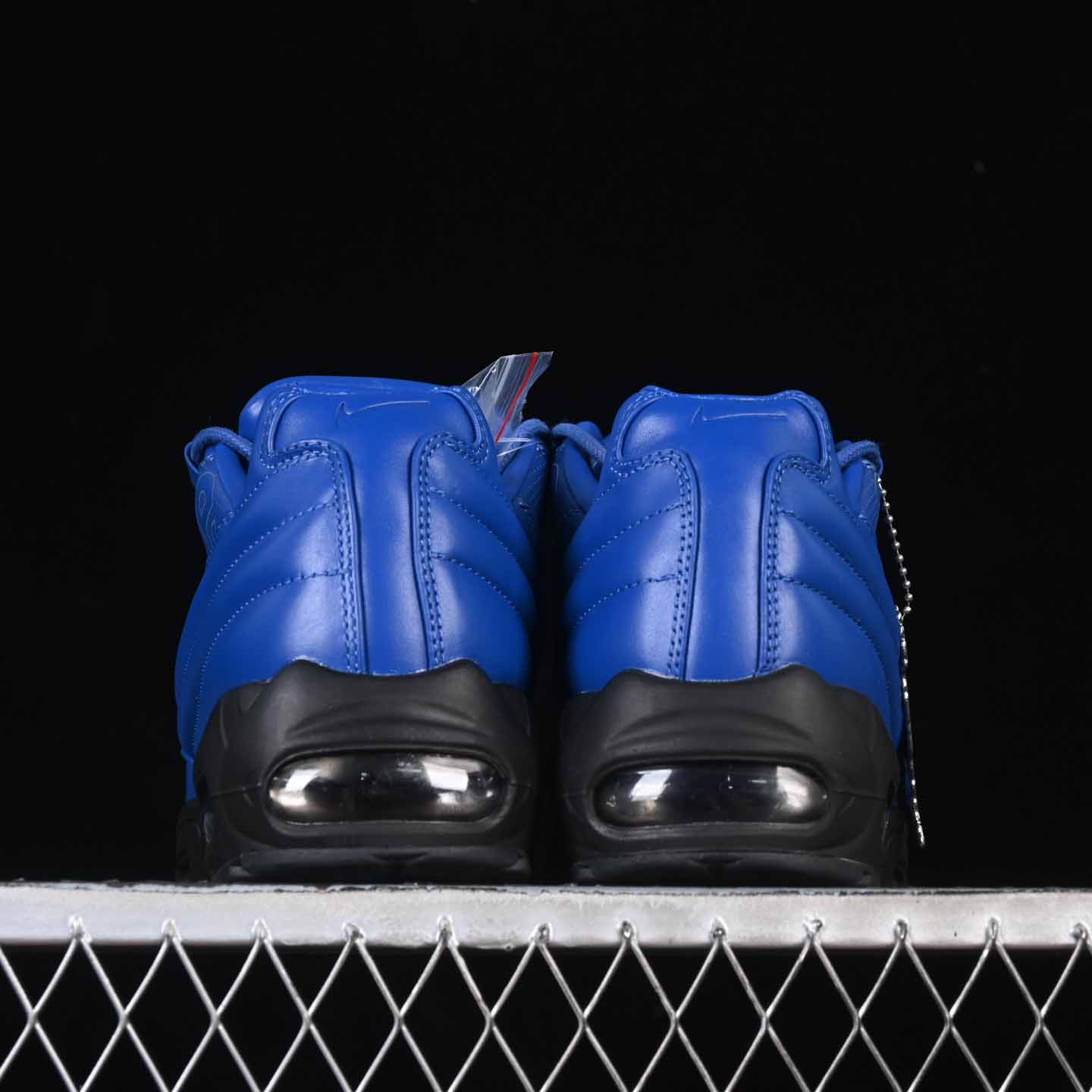 Supreme x Nike Air Max 95 Lux    CI0999-400 - DopestKickz