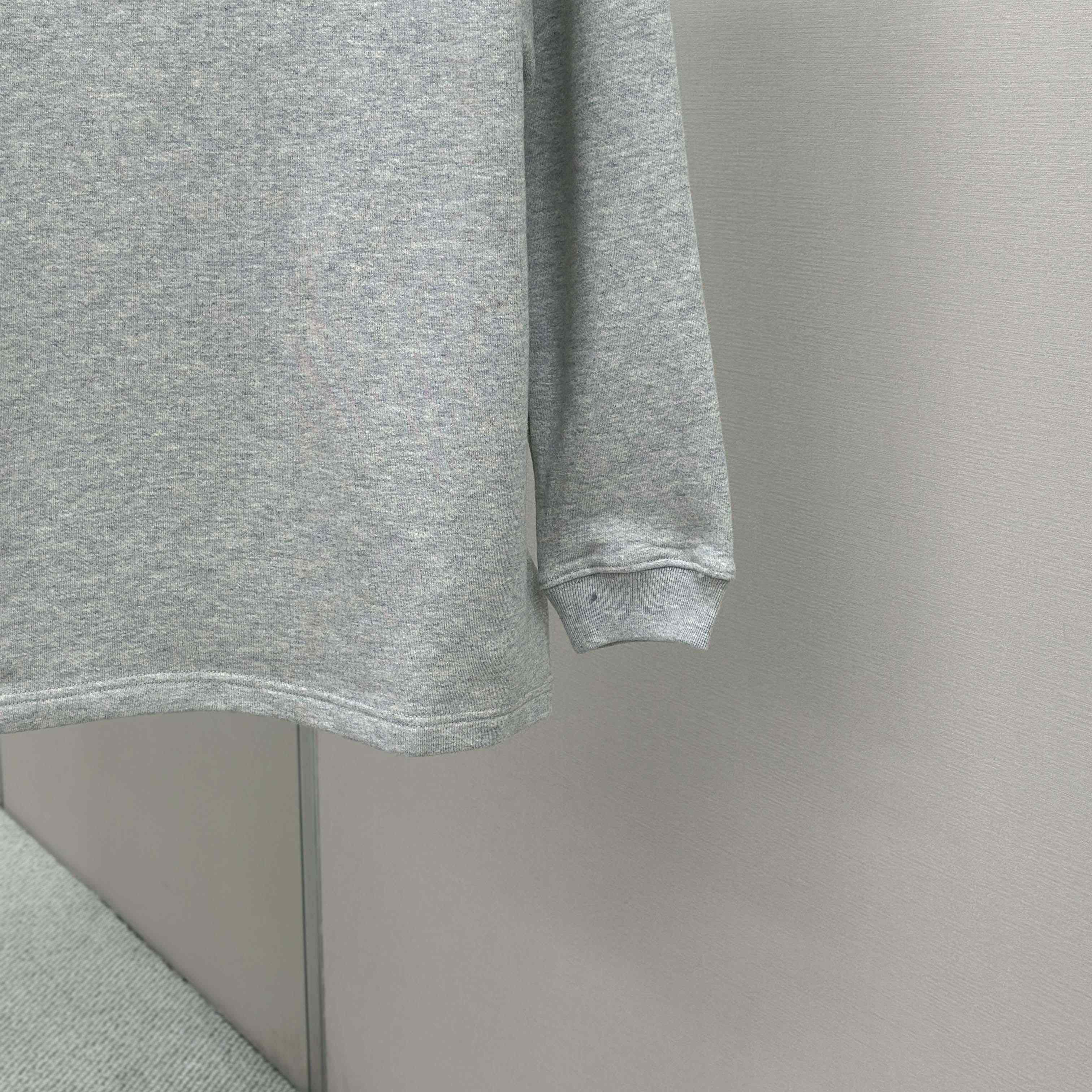 Louis Vuitton Rhinestone Signature Sweater   1AIBL9 - DopestKickz