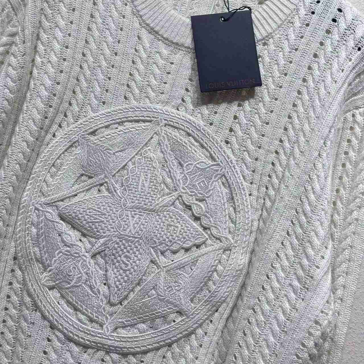 Louis Vuitton Long-Sleeved Cable-Knit Crewneck   1AHVOL - DopestKickz