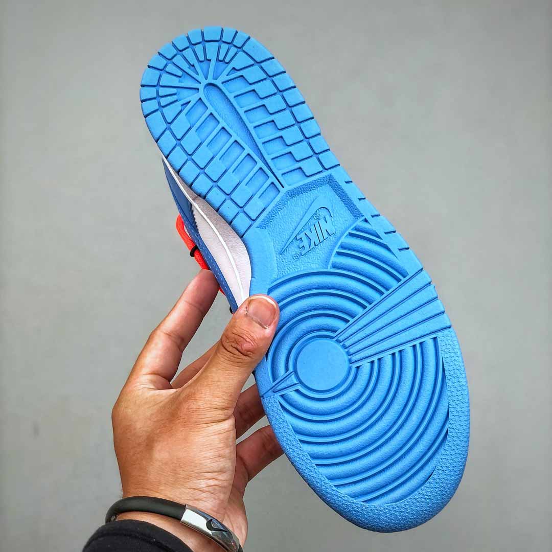 Nike SB Dunk Low    DV0833-113 - DopestKickz