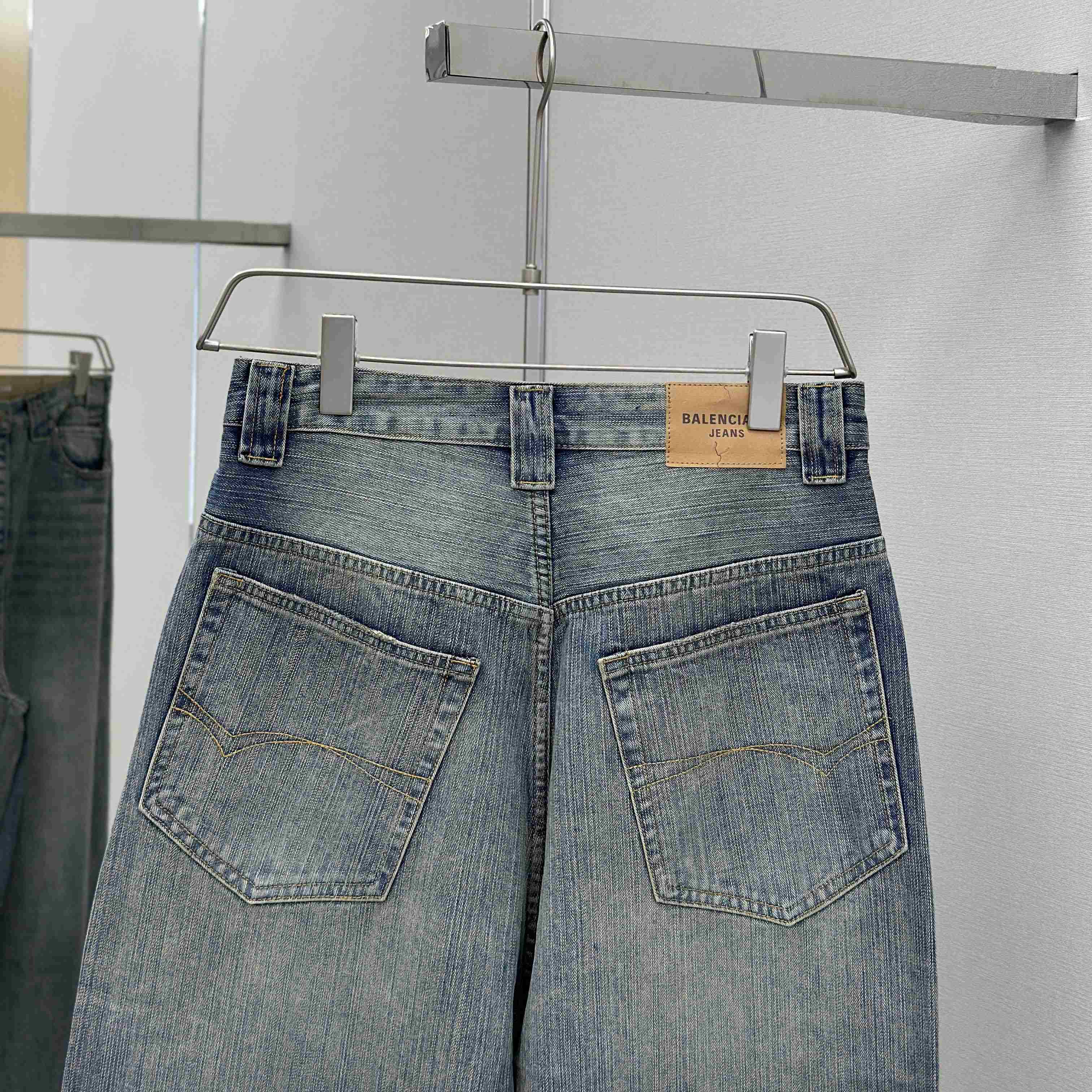 Balenciaga Baggy Jeans - DopestKickz