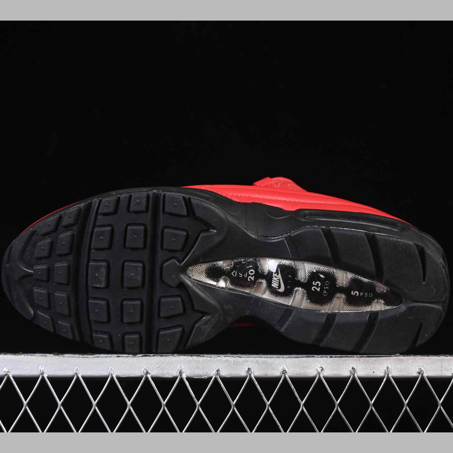 Supreme x Nike Air Max 95 Lux    CI0999-600 - DopestKickz