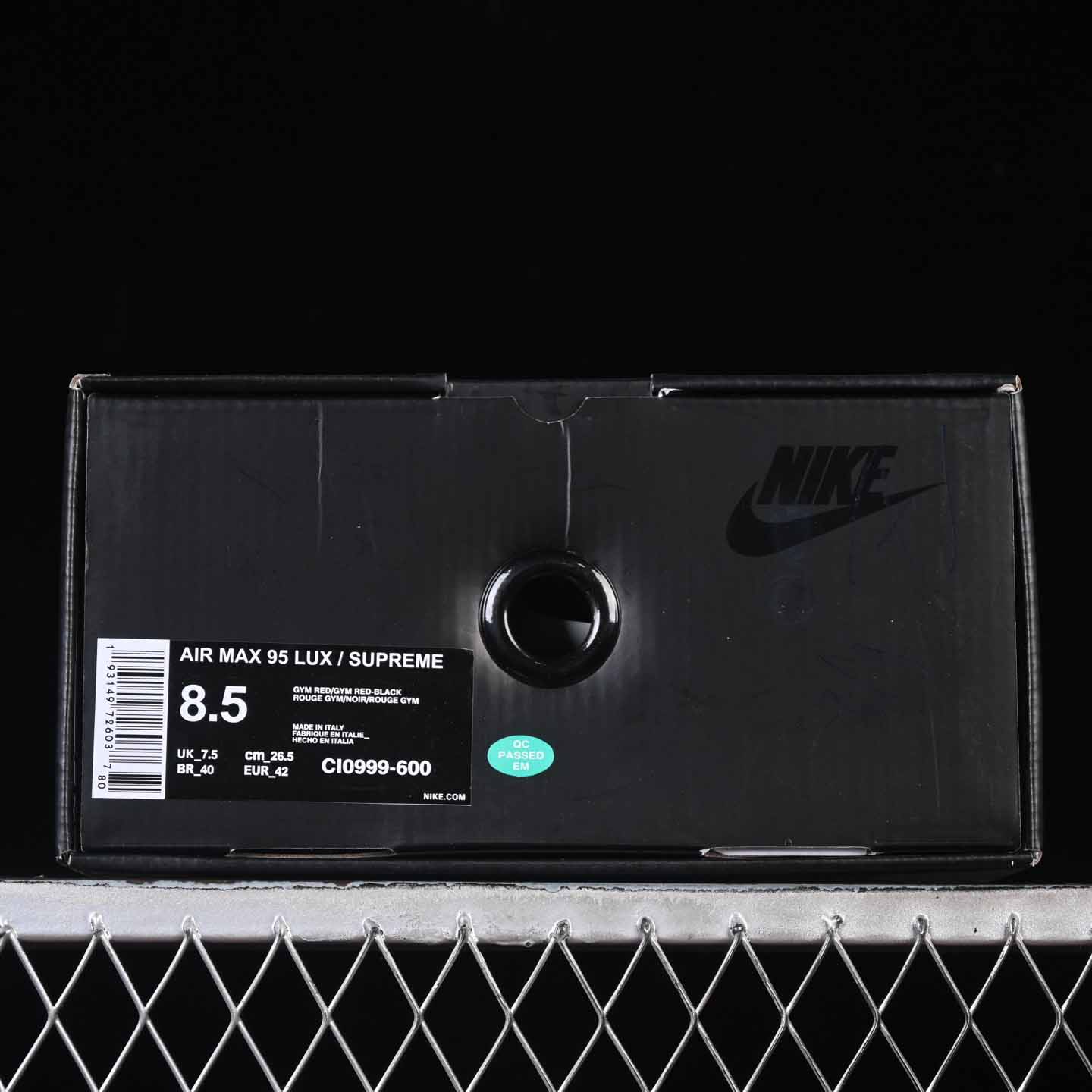 Supreme x Nike Air Max 95 Lux    CI0999-600 - DopestKickz