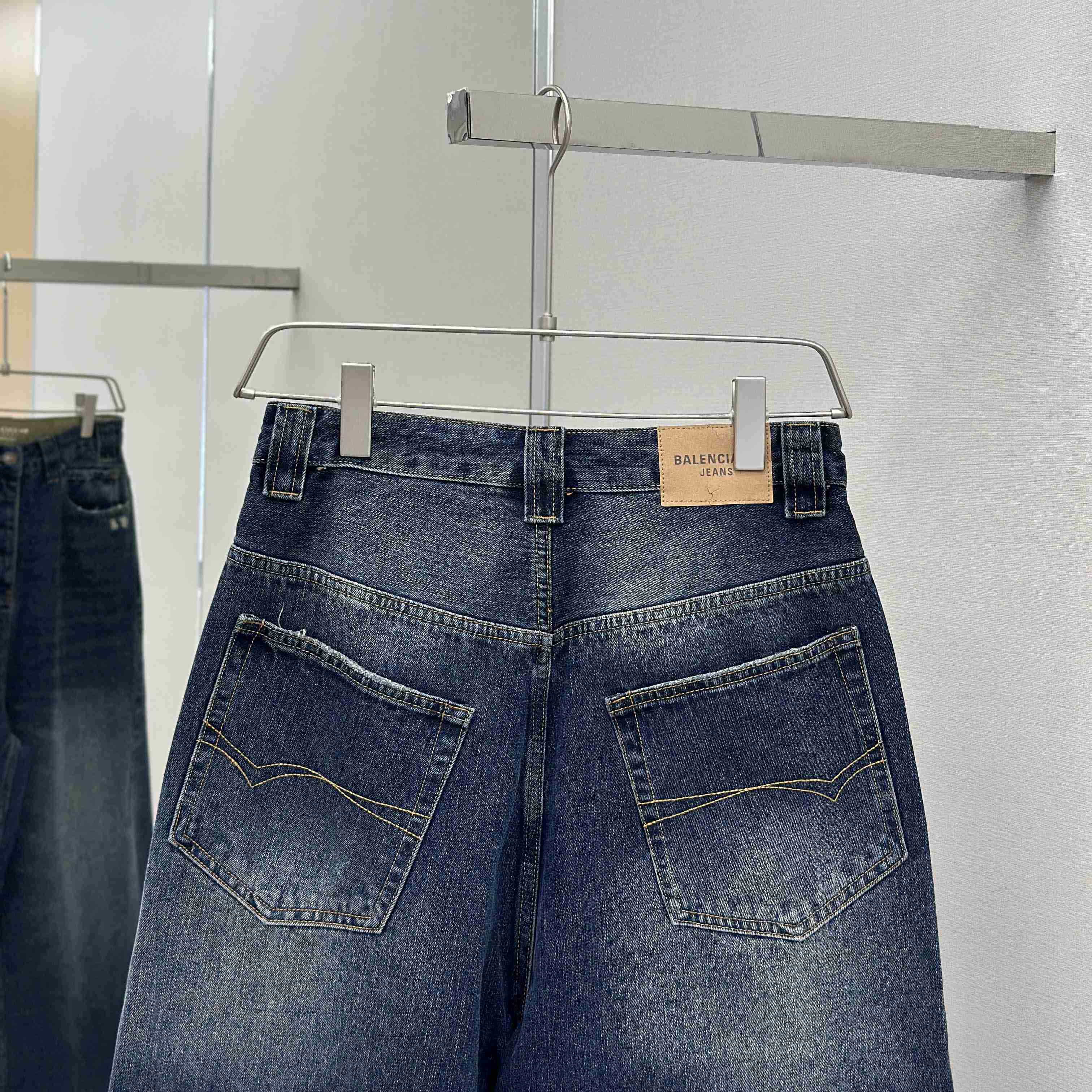 Balenciaga Baggy Jeans - DopestKickz