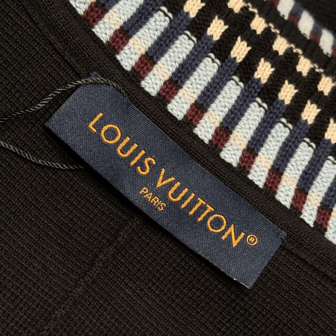 Louis Vuitton Knit Bomber   1AHVN4 - DopestKickz