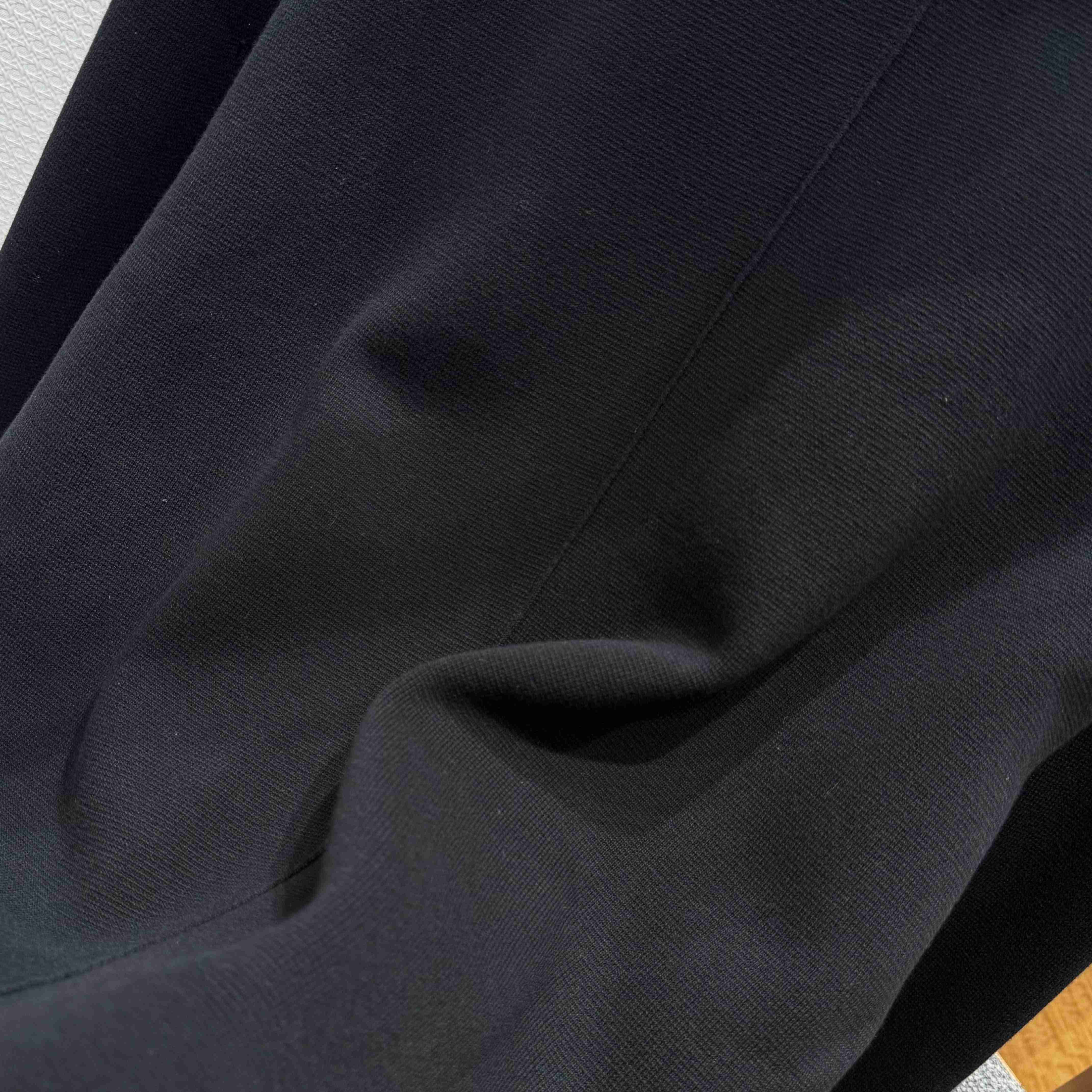 Louis Vuitton Knit Bomber   1AHVN4 - DopestKickz