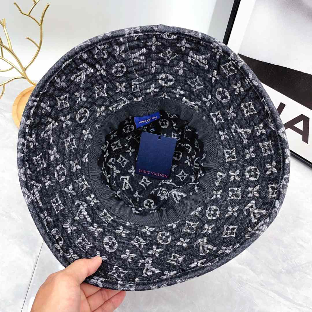 Louis Vuitton Monogram Hat - DopestKickz
