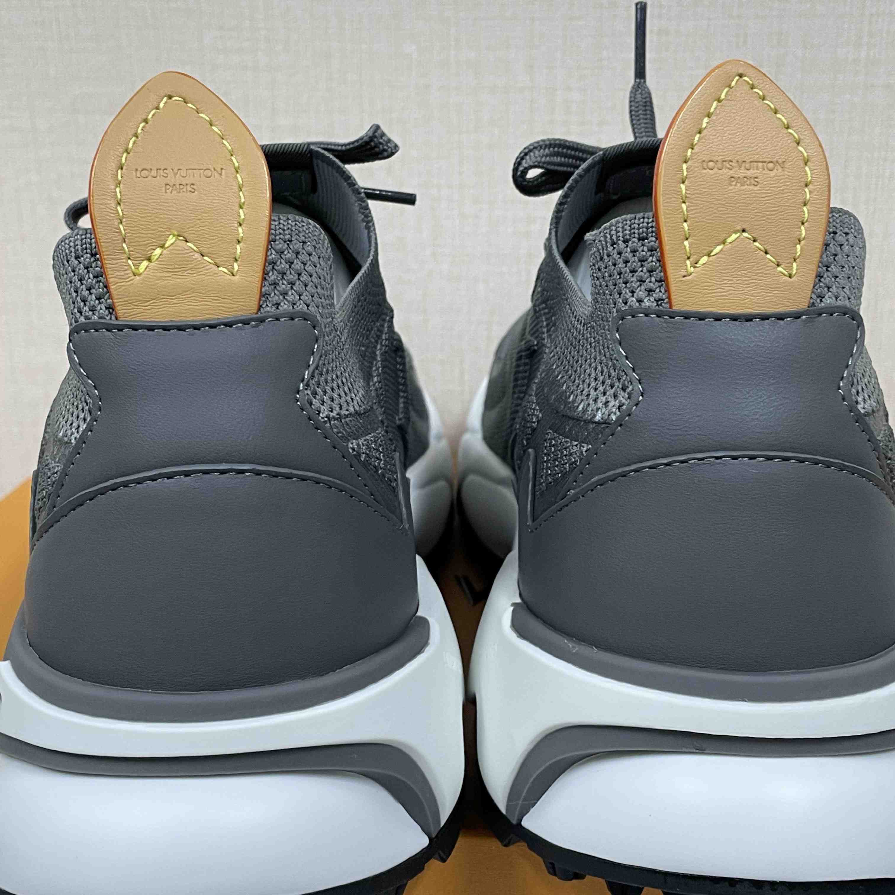 Louis Vuitton LV Runner Tatic Sneaker   1AILJM - DopestKickz