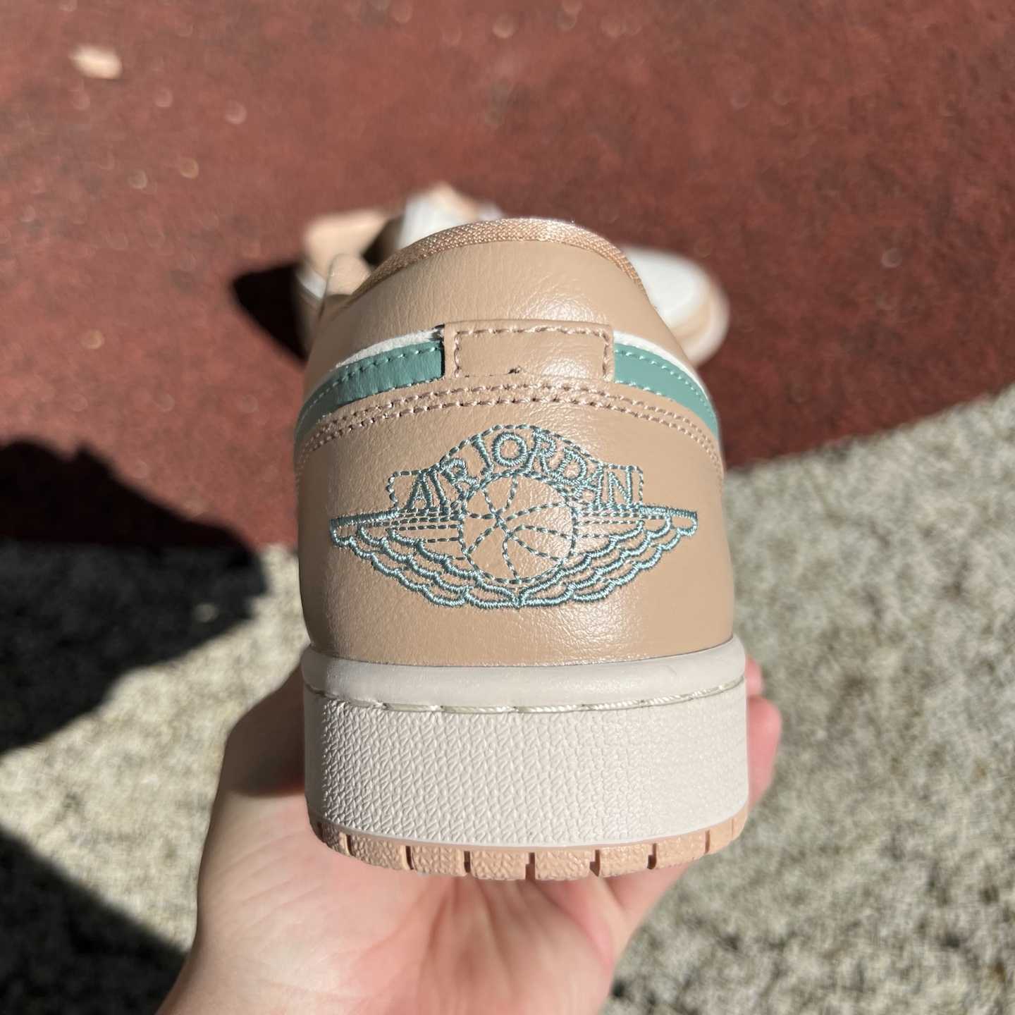 Jordan Air Jordan 1 Low    DC0774-130 - DopestKickz