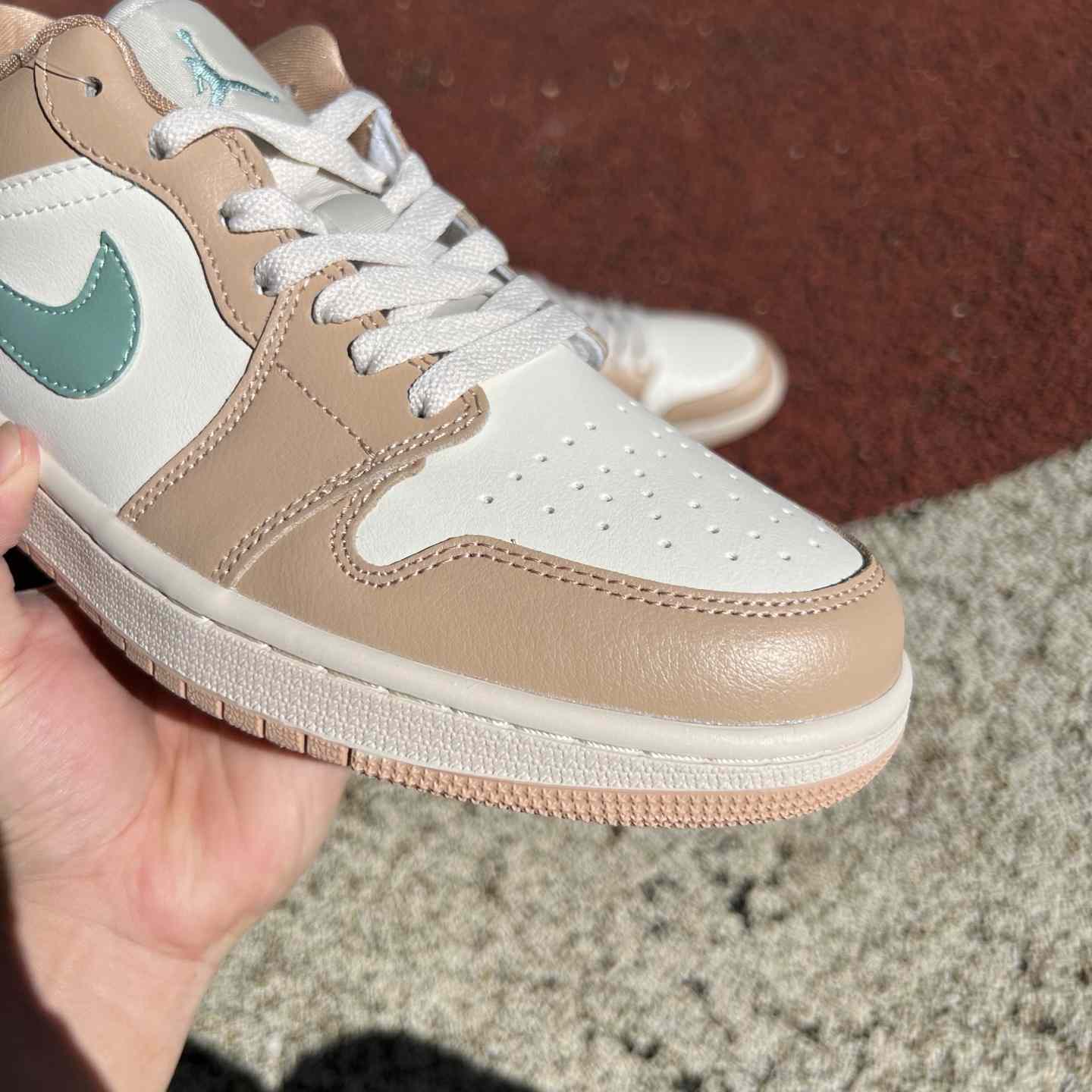 Jordan Air Jordan 1 Low    DC0774-130 - DopestKickz