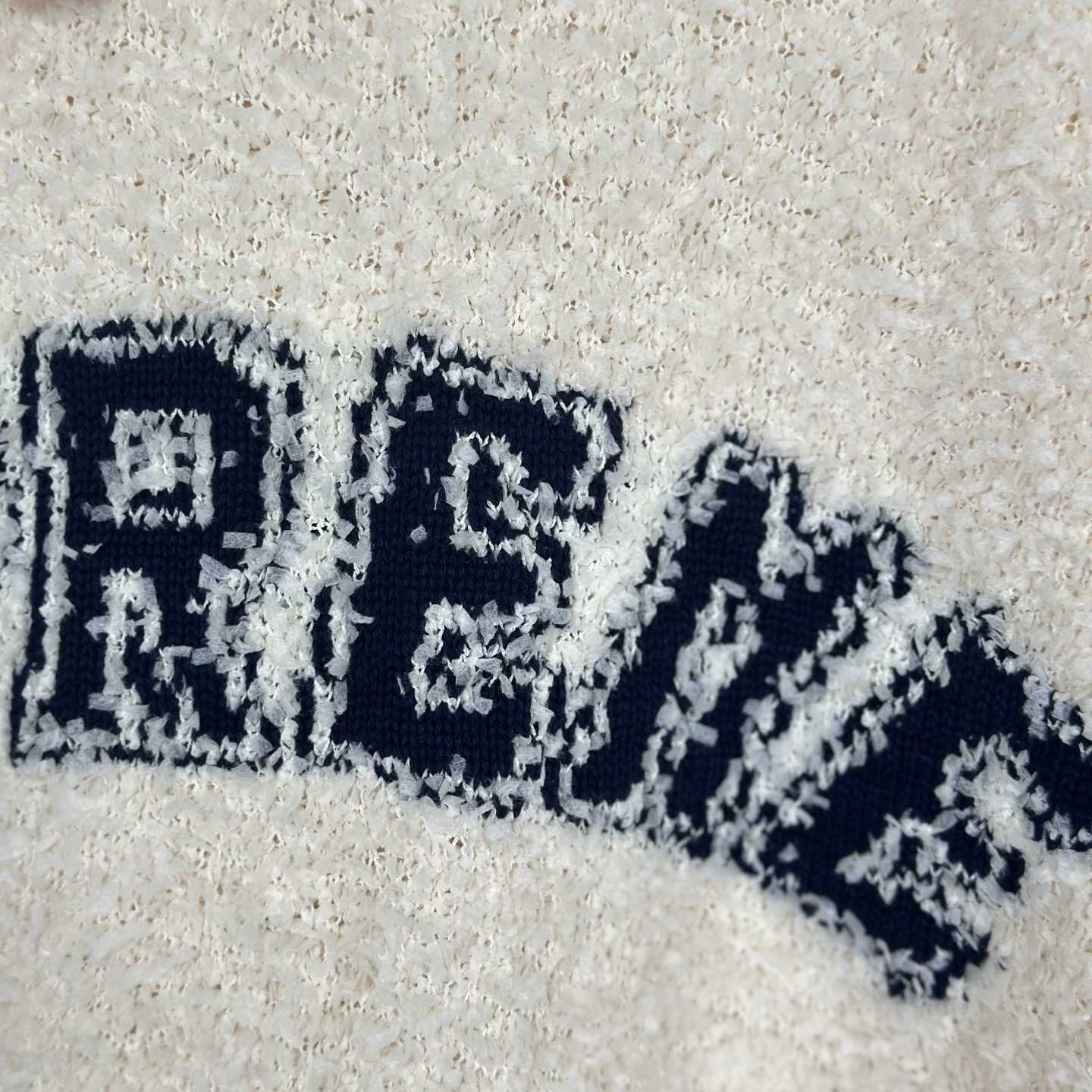 Supreme Textured Arc Sweater - DopestKickz