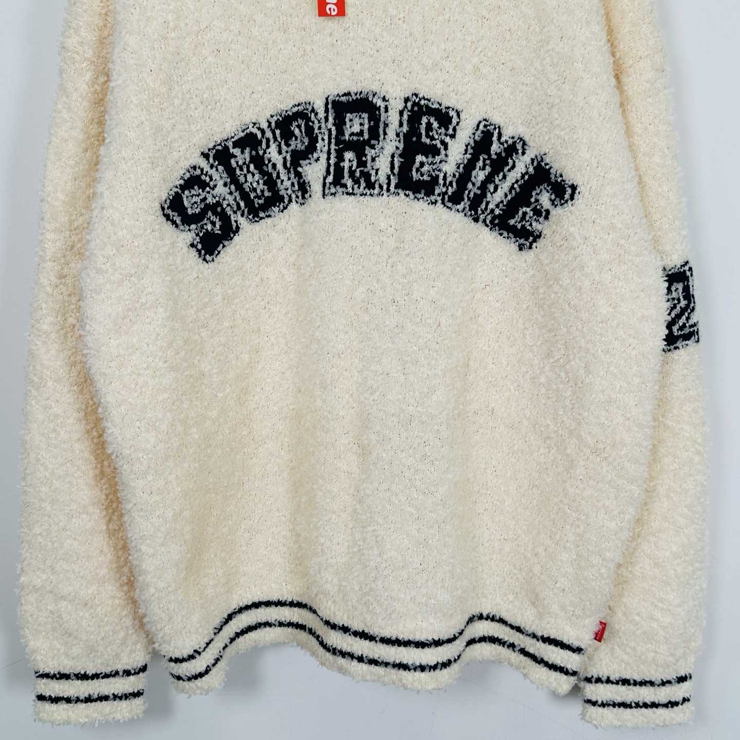 Supreme Textured Arc Sweater - DopestKickz