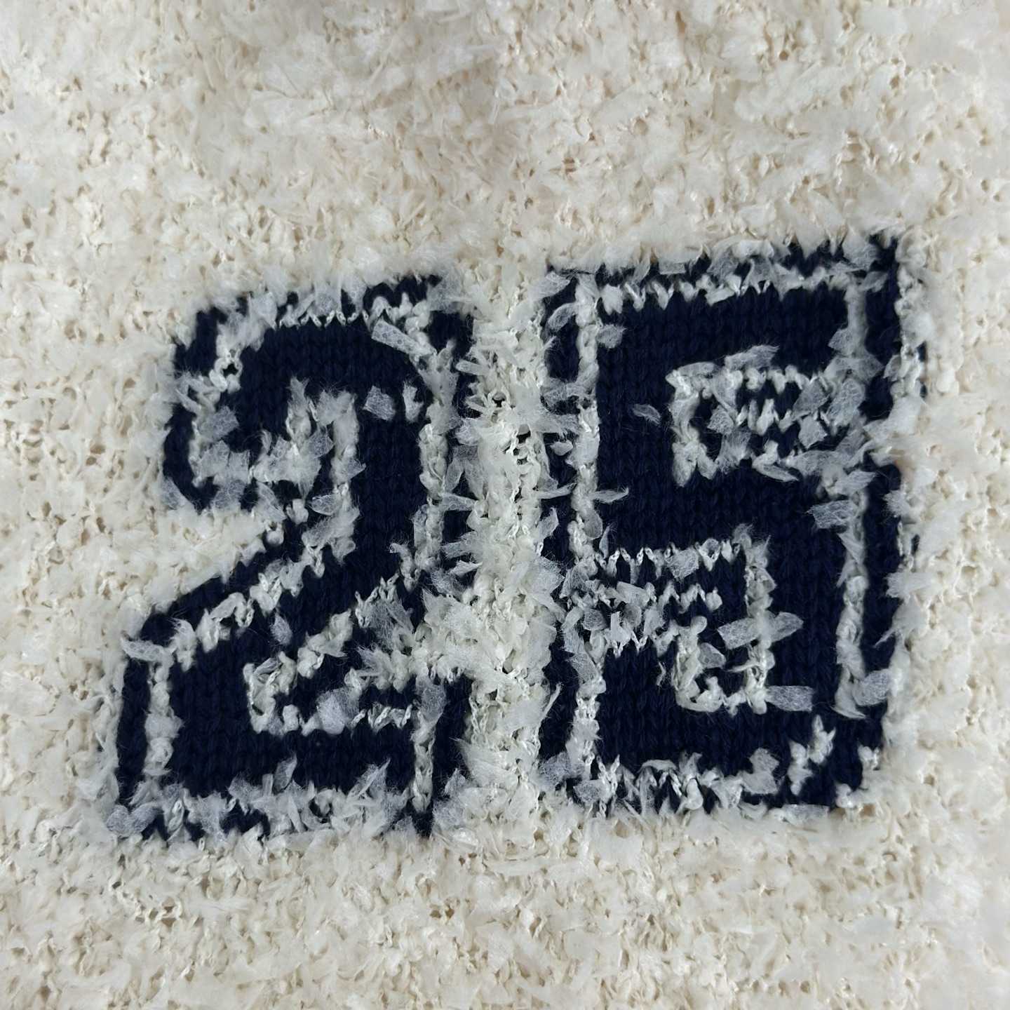 Supreme Textured Arc Sweater - DopestKickz