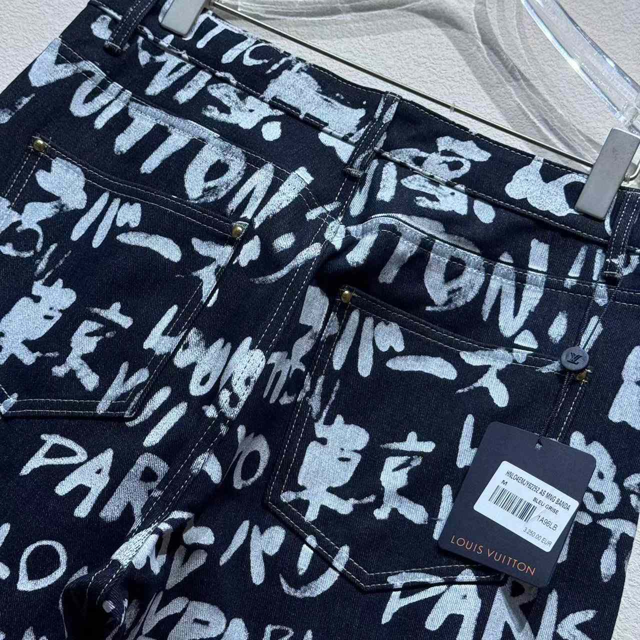 Louis Vuitton Denim Skate Pants   1AILT0 - DopestKickz