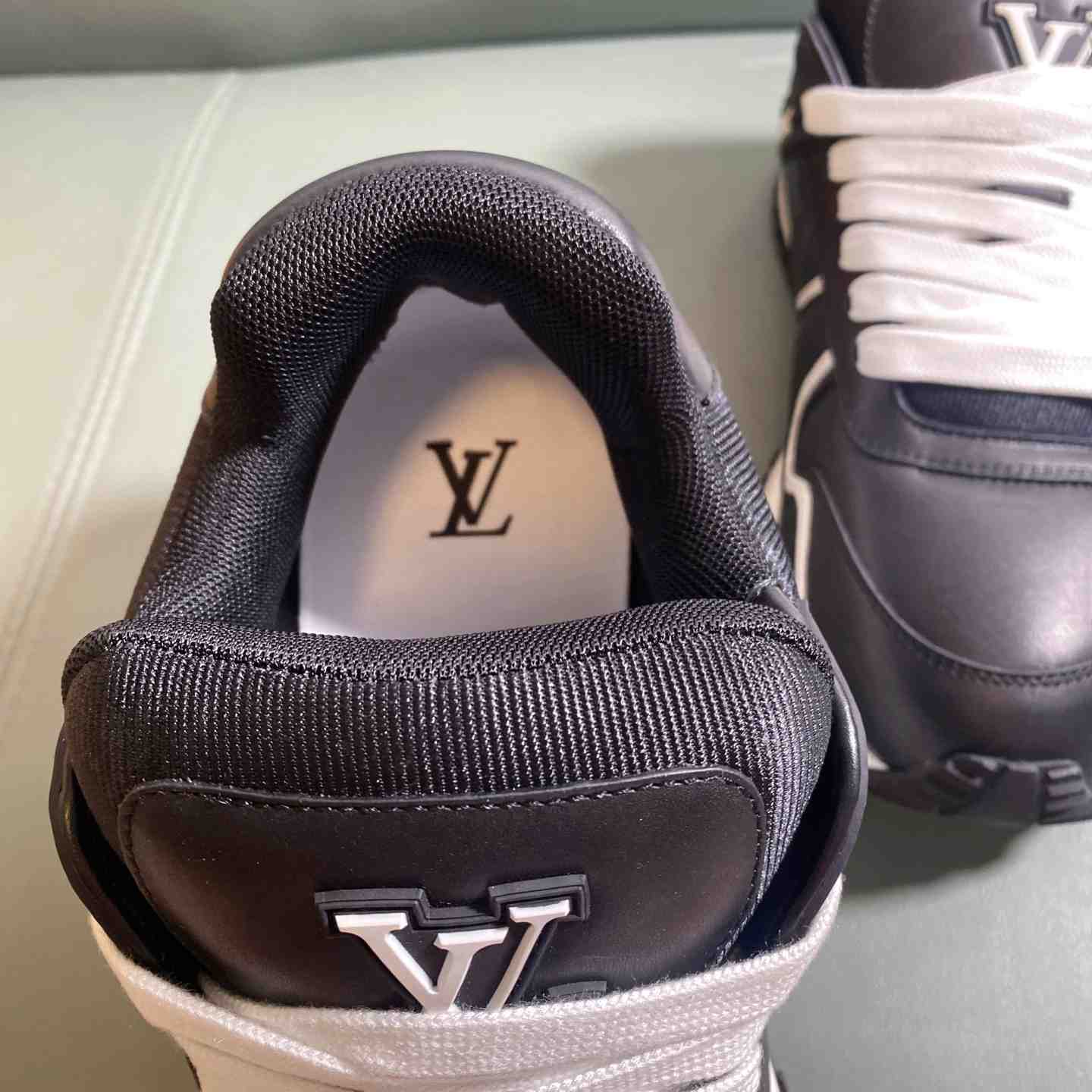 Louis Vuitton Run Away Maxi Sneaker   1AHSS1 - DopestKickz