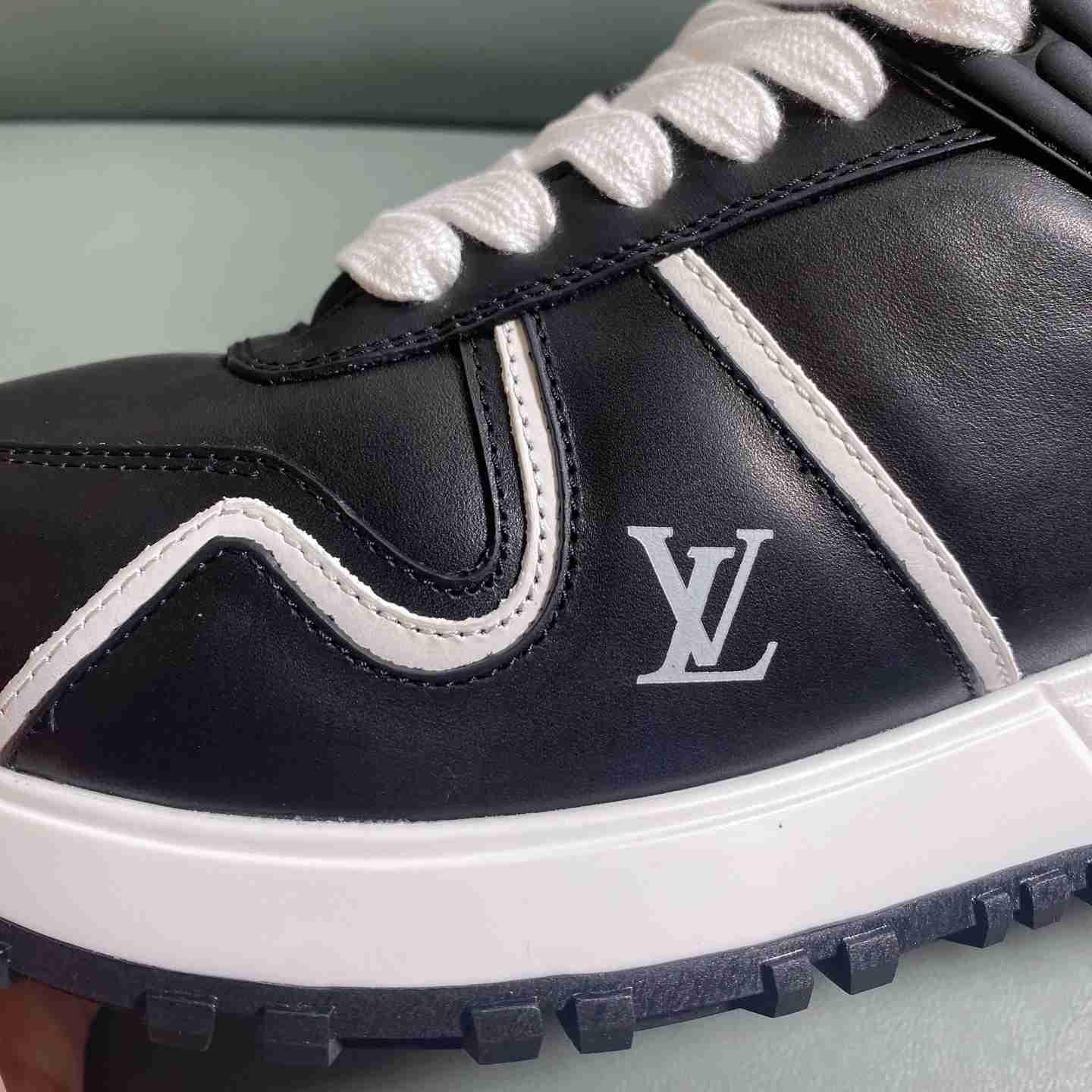 Louis Vuitton Run Away Maxi Sneaker   1AHSS1 - DopestKickz
