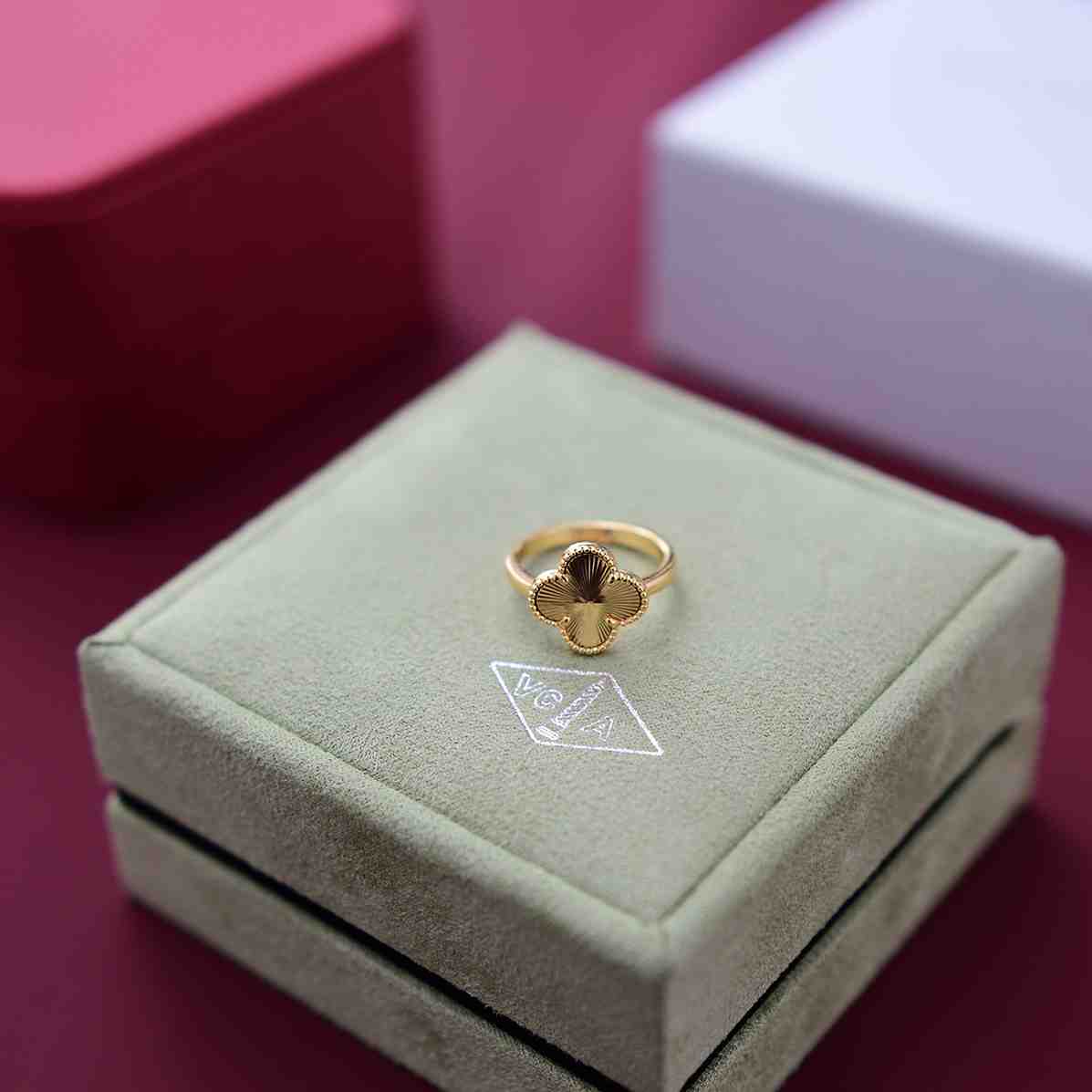Van Cleef & Arpels Rings - DopestKickz