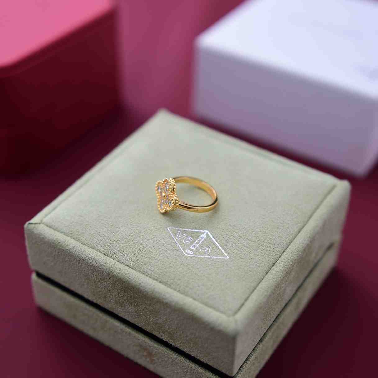 Van Cleef & Arpels Rings - DopestKickz