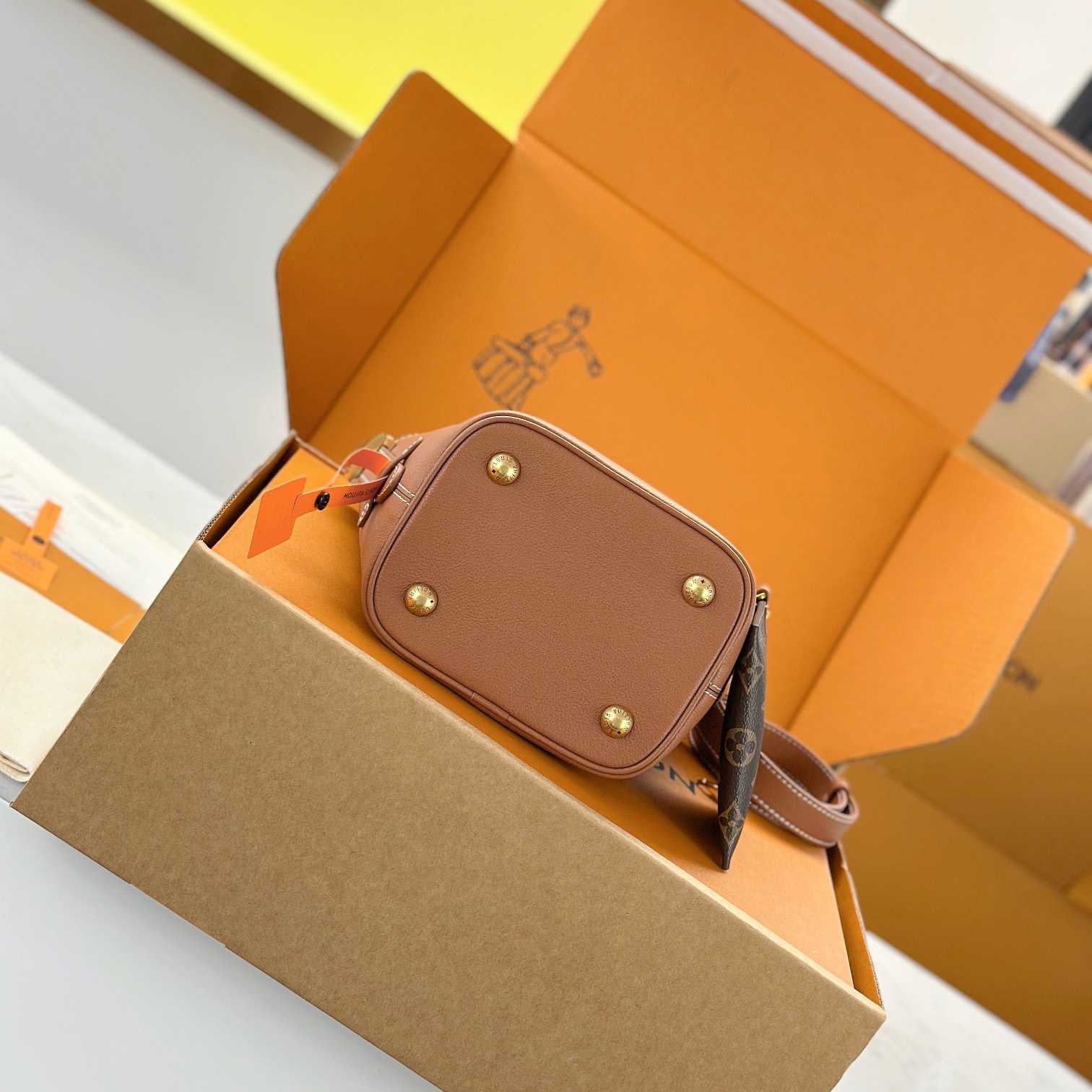 Louis Vuitton Low Key All In BB   M14416 - DopestKickz