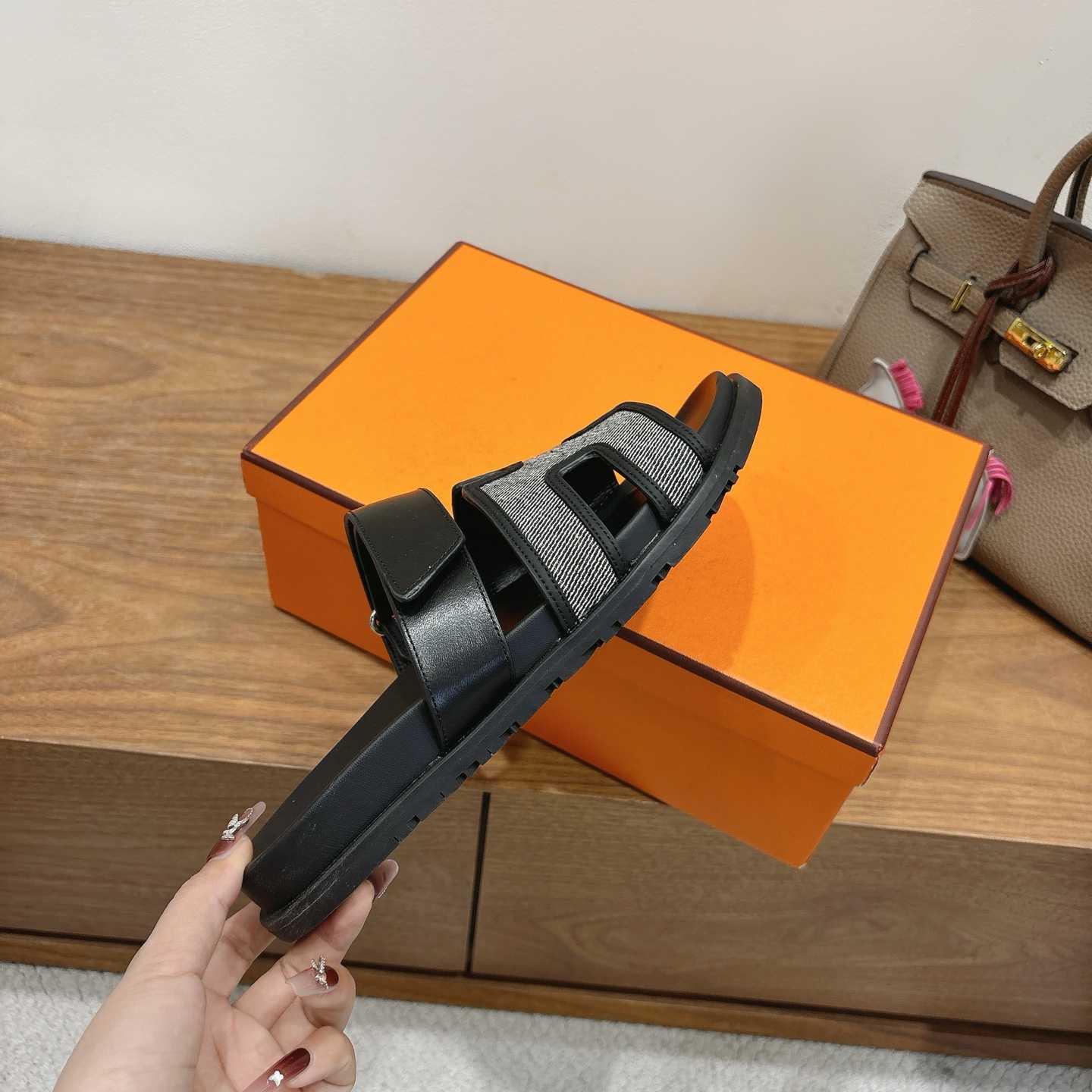 Hermes Chypre Sandal - DopestKickz