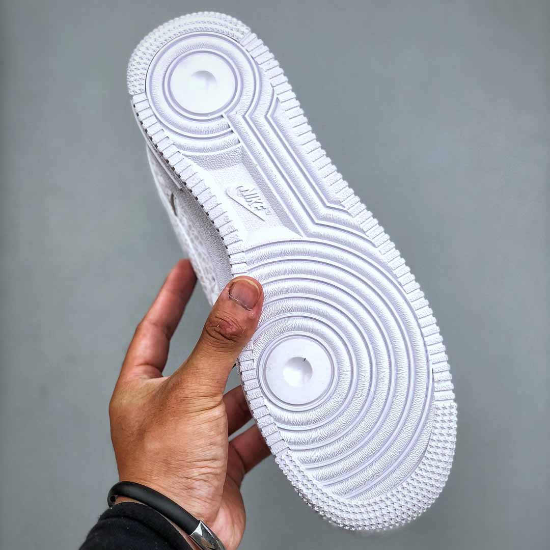 Kobe x Nike Air Force 1'07 Low  IB0018-100   - DopestKickz