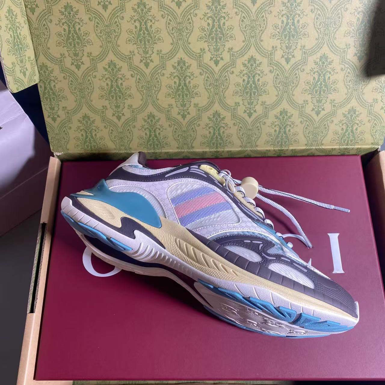 Gucci Men's Gucci 2.0 Sneaker - DopestKickz