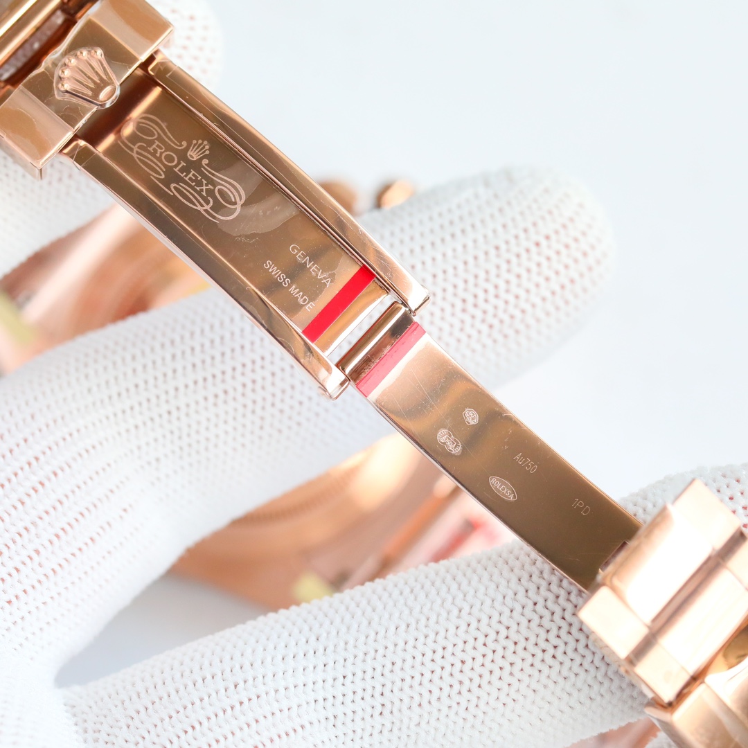 Rolex GMT-Master II 126711CHNR - DopestKickz