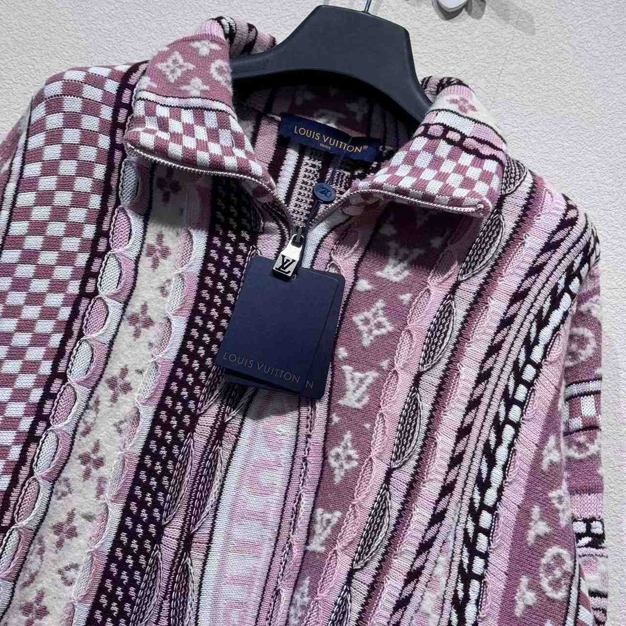 Louis Vuitton Half-Zip Pullover   1AIM77 - DopestKickz