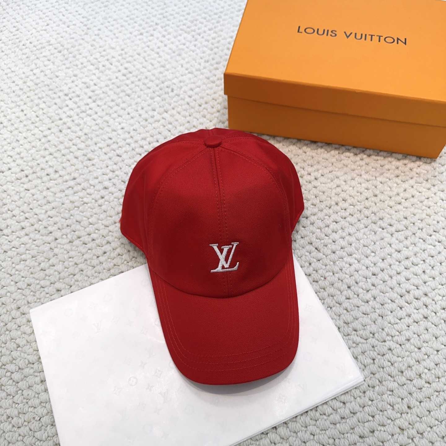 Louis Vuitton Cap - DopestKickz