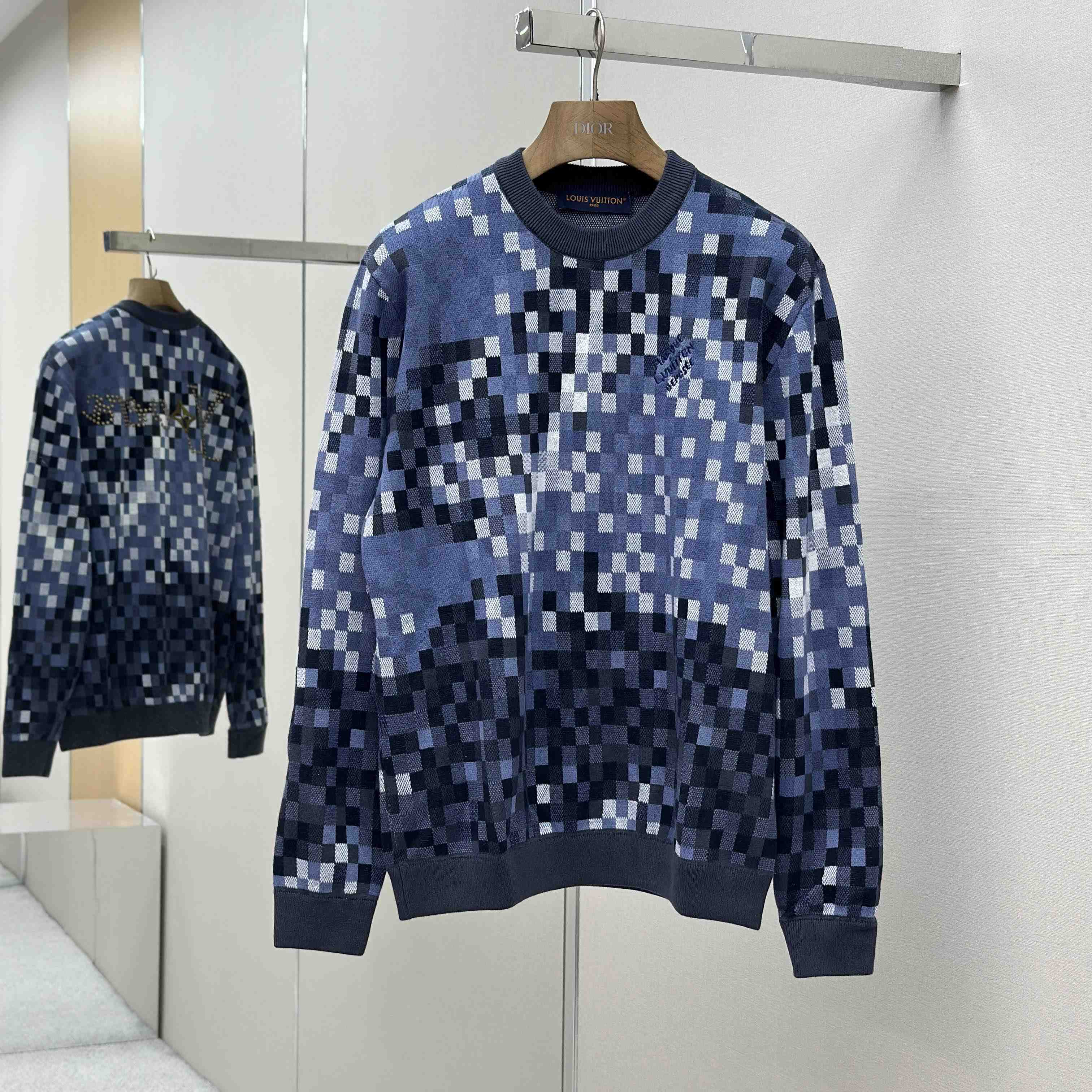 Louis Vuitton LV Vers Damoflage Jacquard Pullover   1AGHTO - DopestKickz