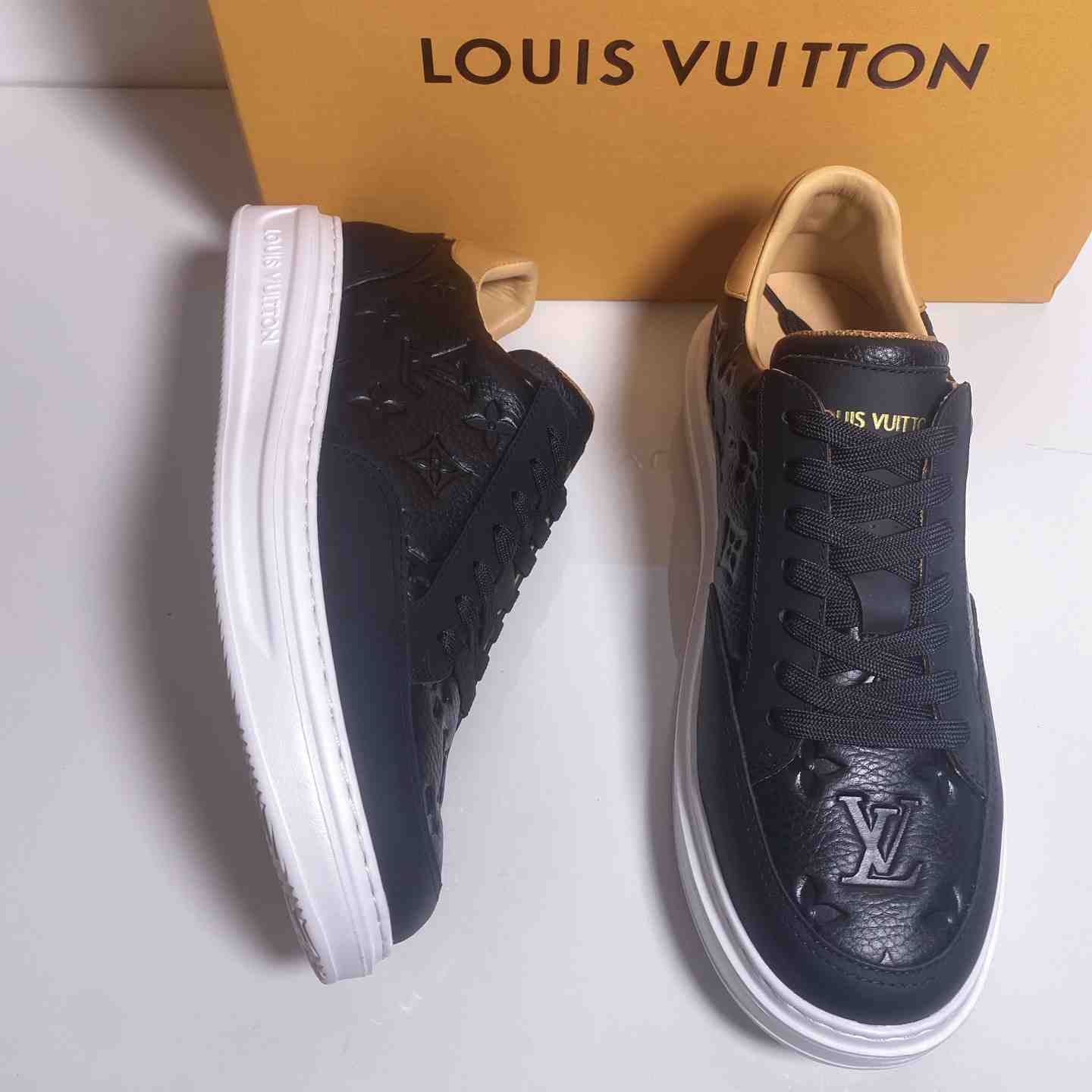 Louis Vuitton Beverly Hills Sneaker   1A8V43 - DopestKickz