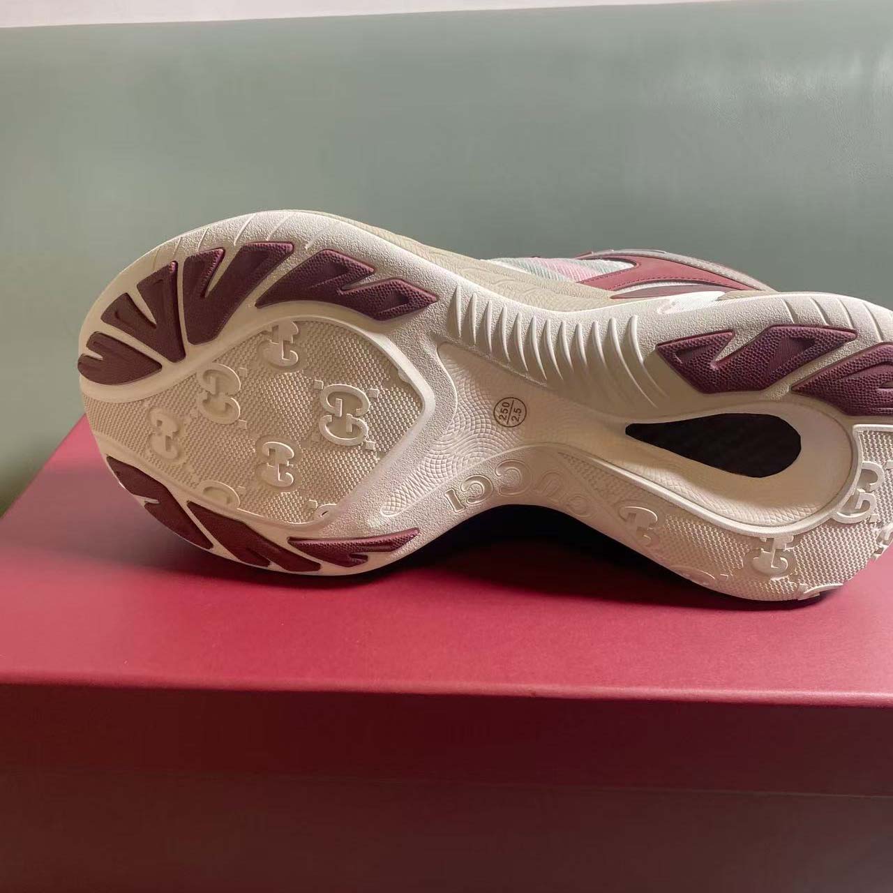 Gucci Men's Gucci 2.0 Sneaker - DopestKickz