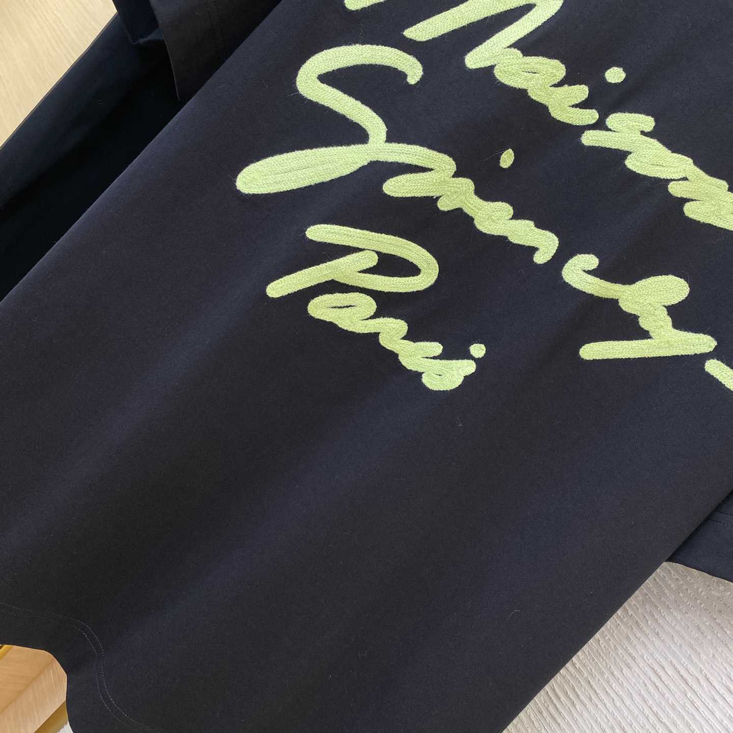 Givenchy Maison GIVENCHY t-shirt in cotton in - black/green - DopestKickz