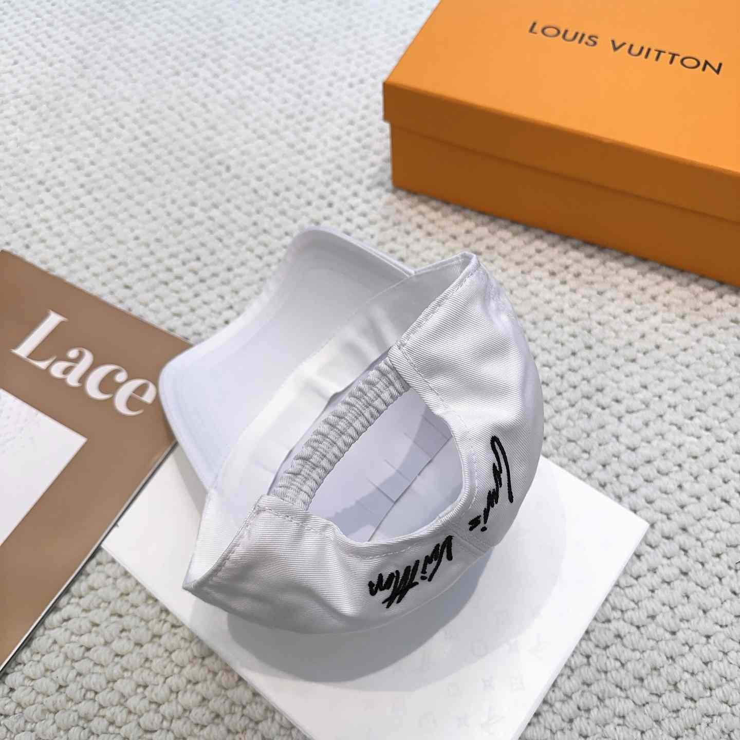 Louis Vuitton Cap - DopestKickz