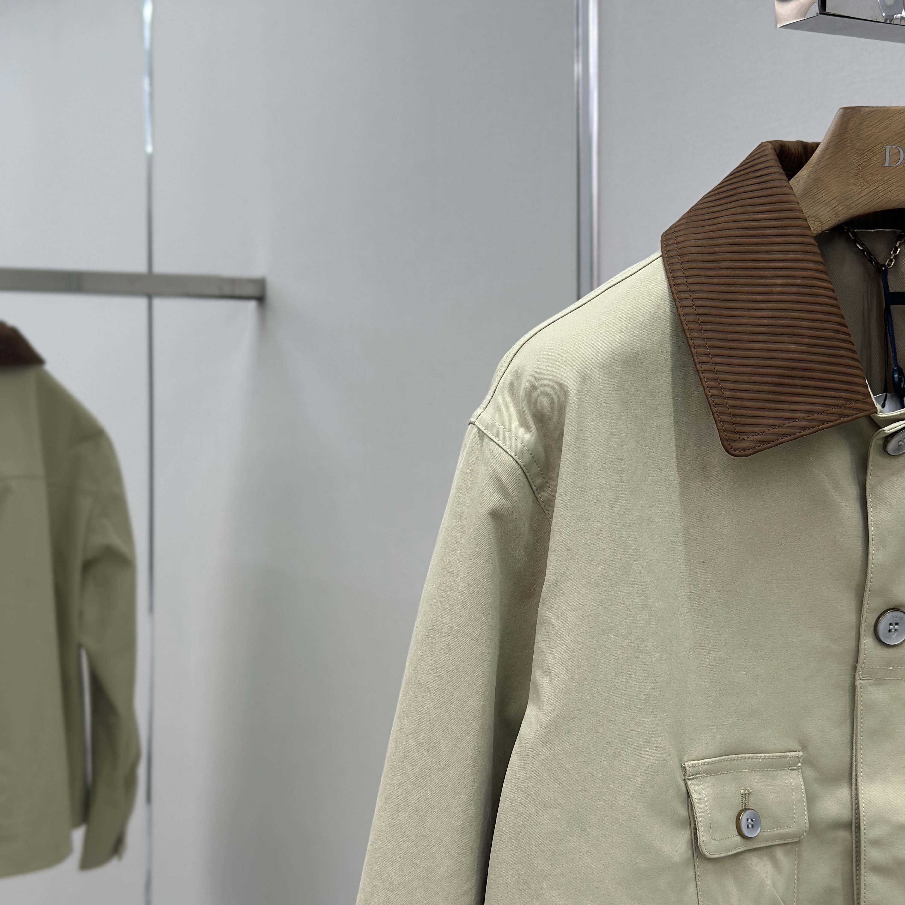 Louis Vuitton Workwear Gardening Jacket   1AILNW  - DopestKickz